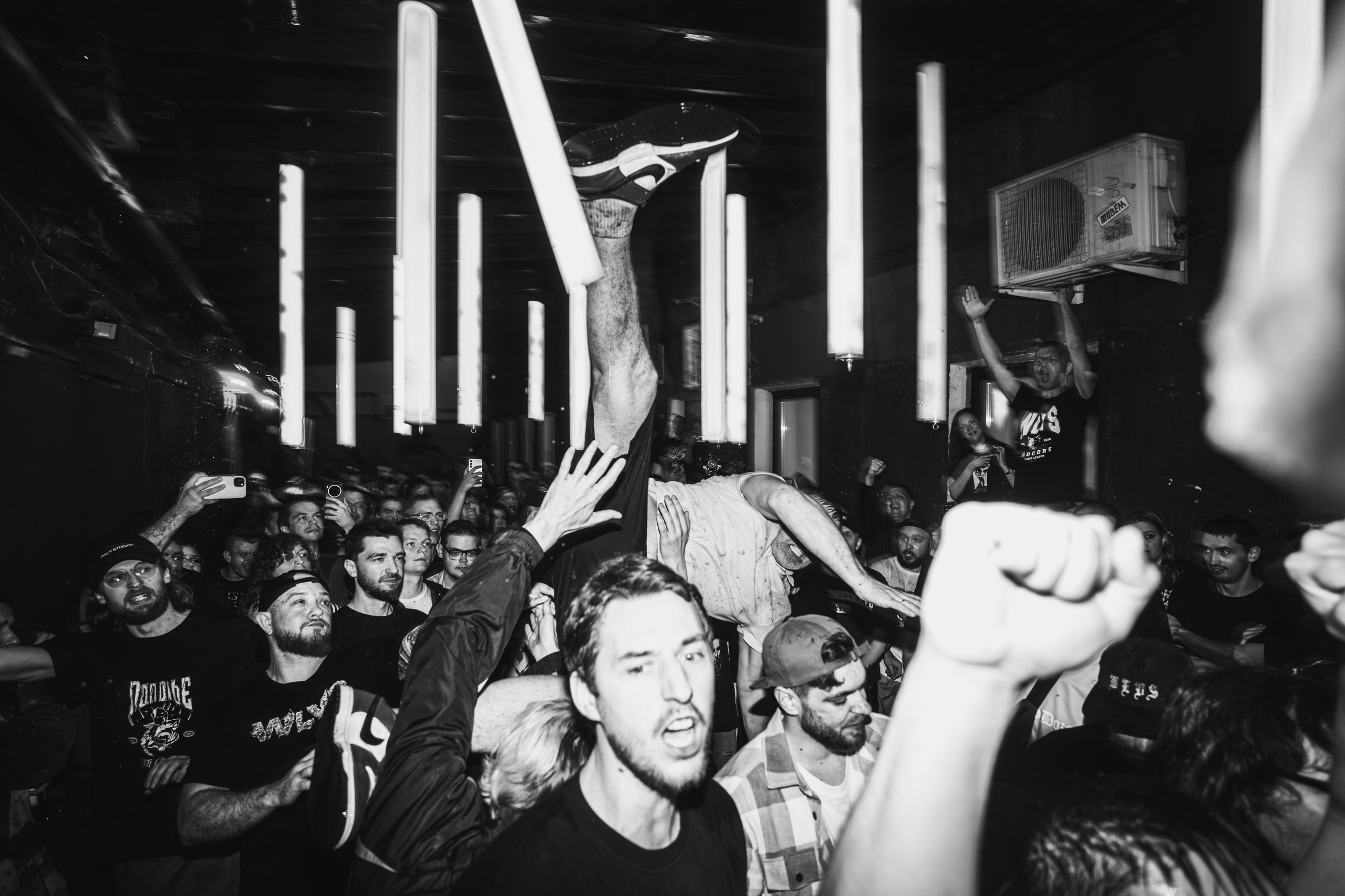 /brainrot/, ://Sign_off, PARTYBREAKER, WLVS 13.06.2026 в Смене. Репортажный фотограф в Москве Legiodot