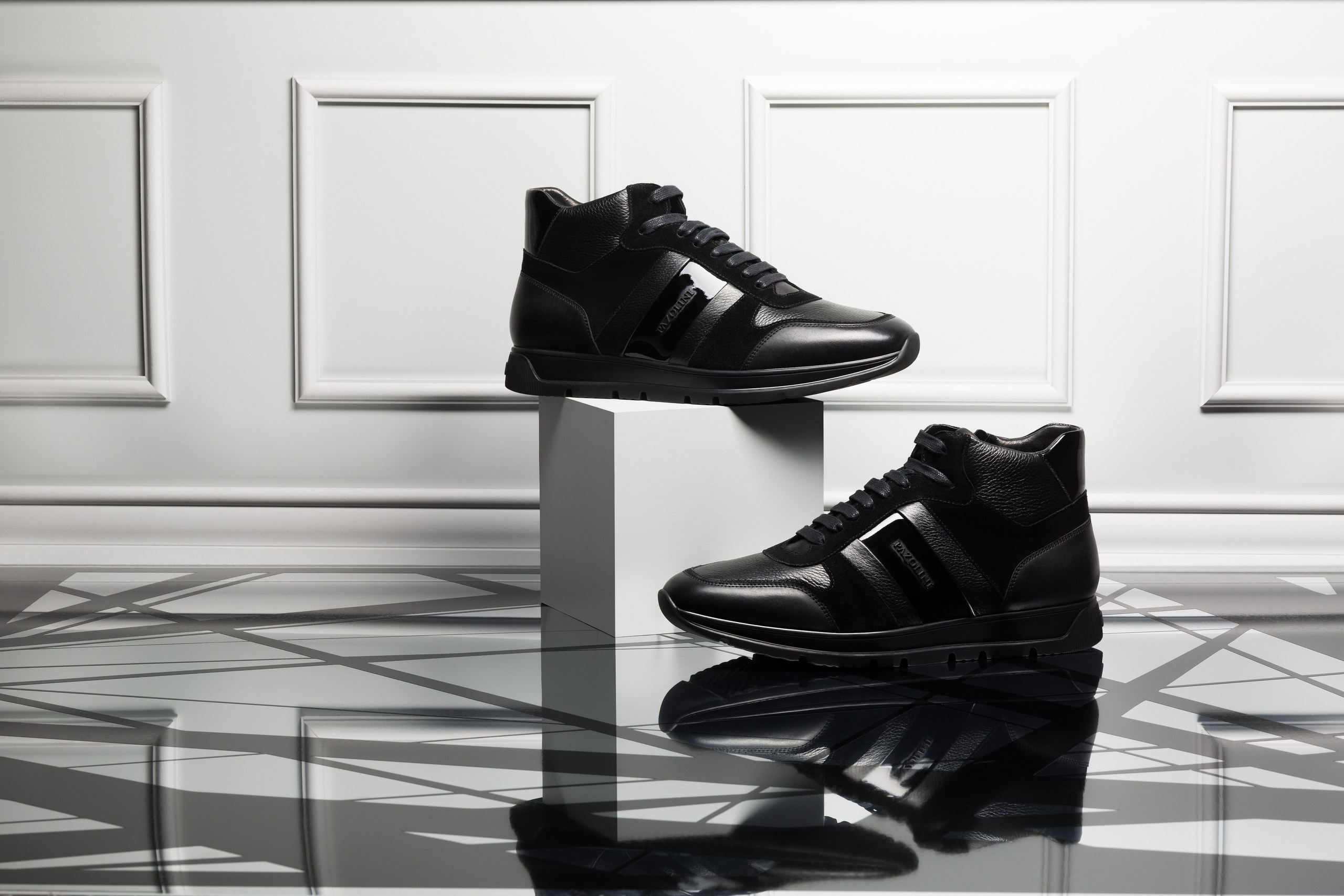 Обувь и аксессуары. Предметный фотограф. Москва. Продюсирование съемок, Set-design & пост-продакшн, E-commerce контент