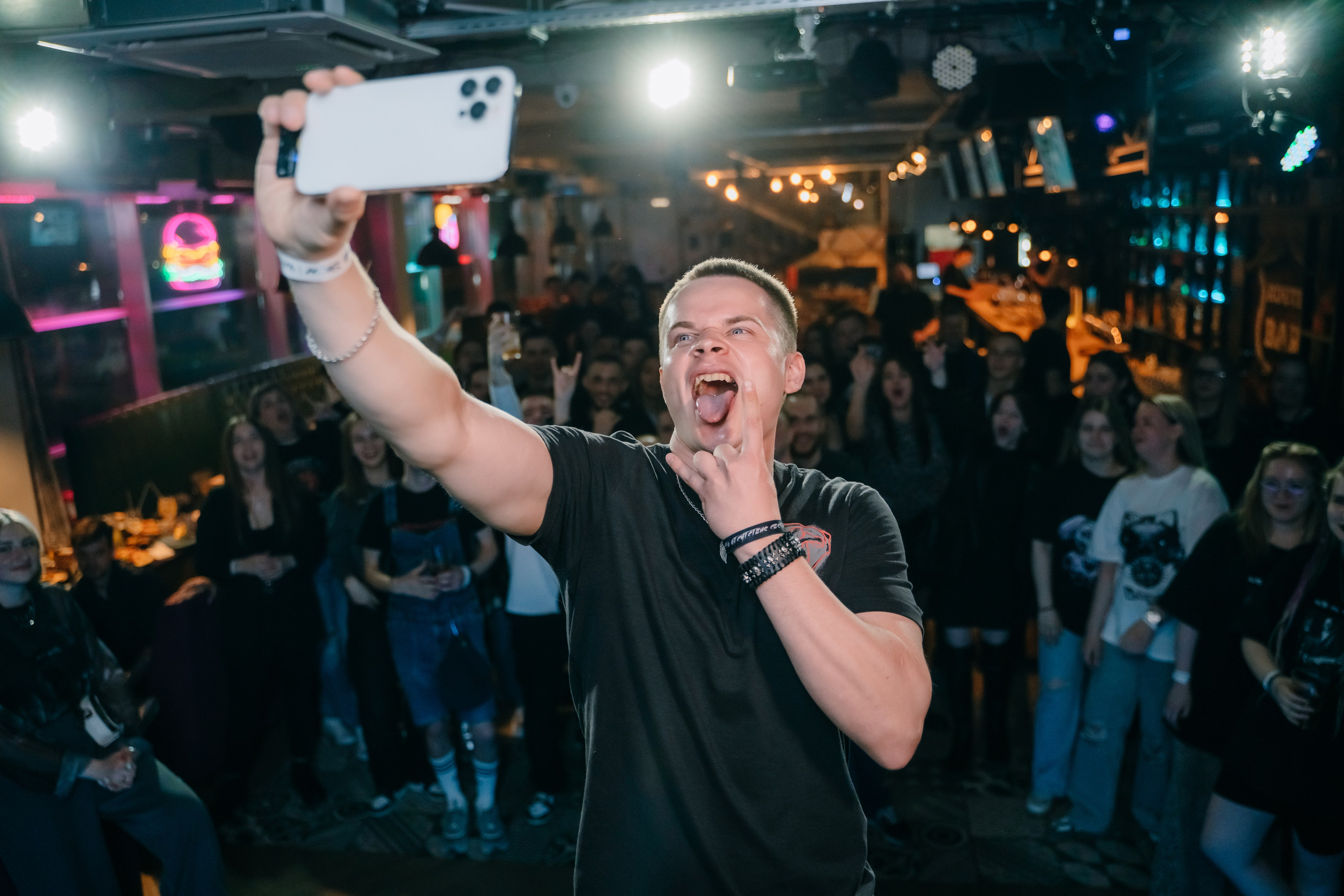 Репортажный фотограф на корпоратив для Inventive Retail Group в Самаре. Фотограф Сергей Логинов