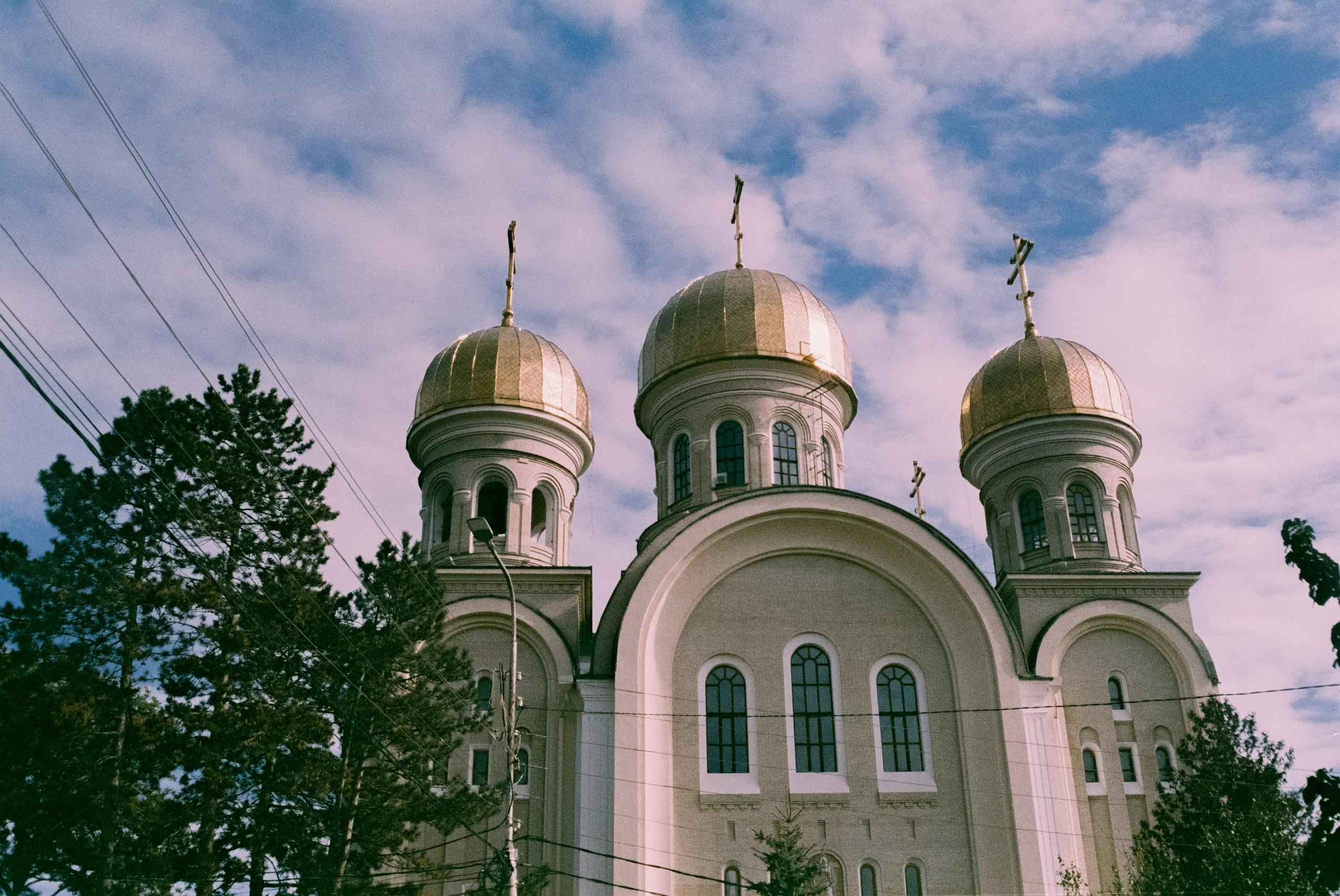 Кисловодск 11 мая / Fujicolor Superia 200 (просрочка) / Minox 35GT