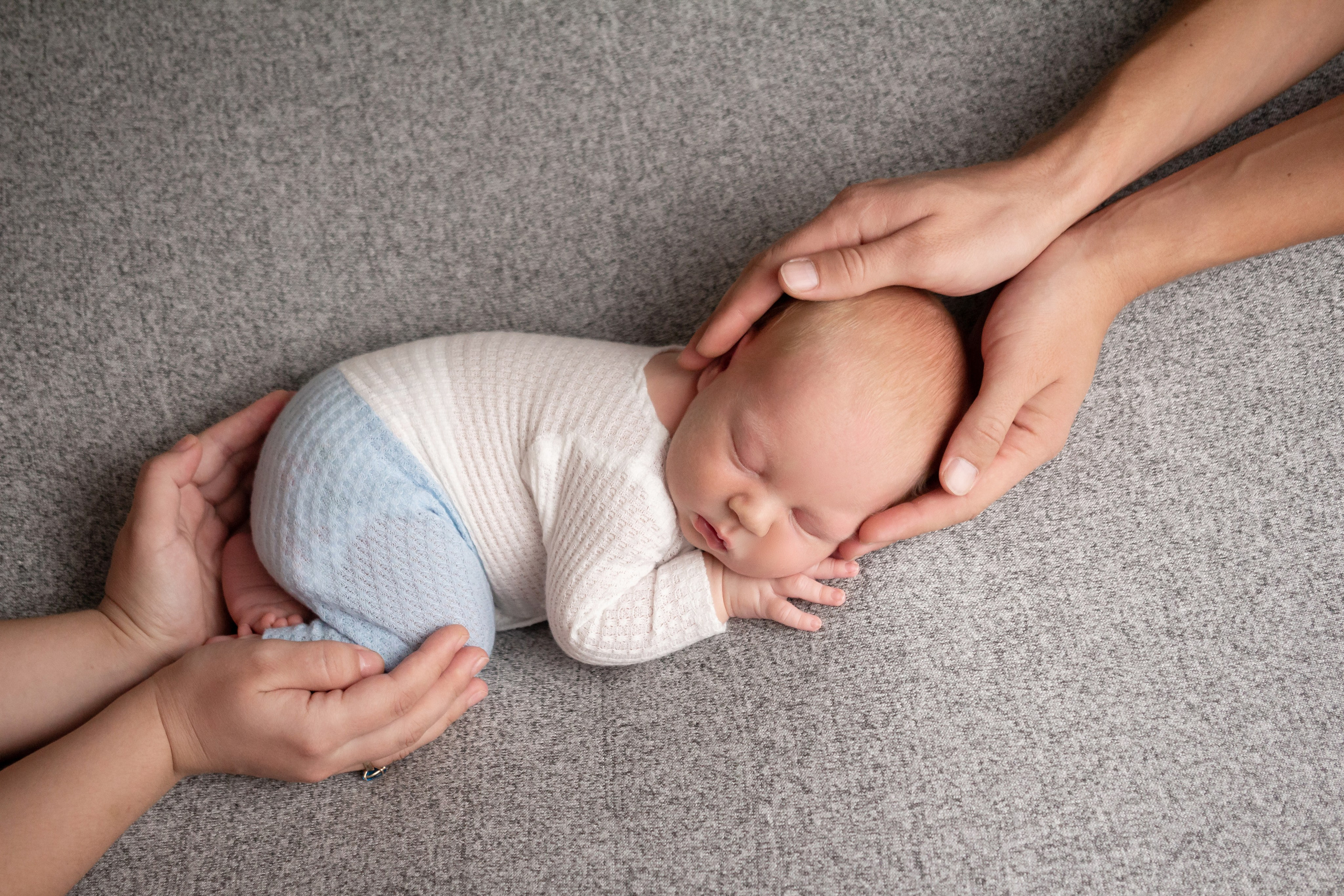 Классический стиль newborn. Фотограф новорождённых Анапа Елена Кушнарь