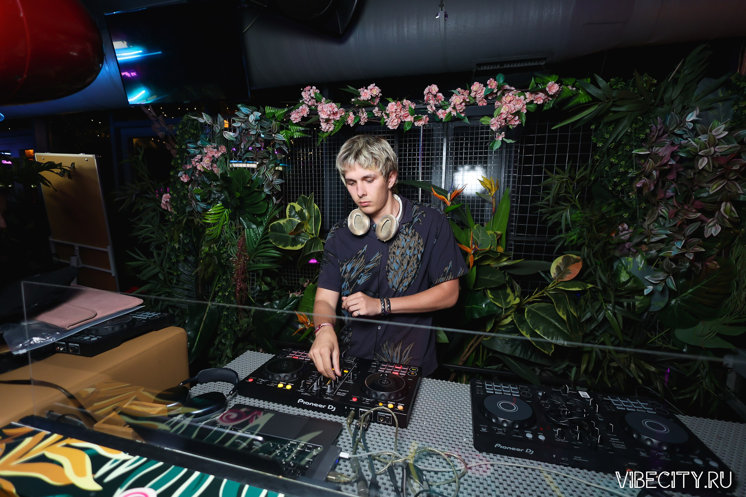 DOUBLE U. VIBECITY.RU Вайб Сити Ру Фоторепортажи Фотоотчеты Калининград