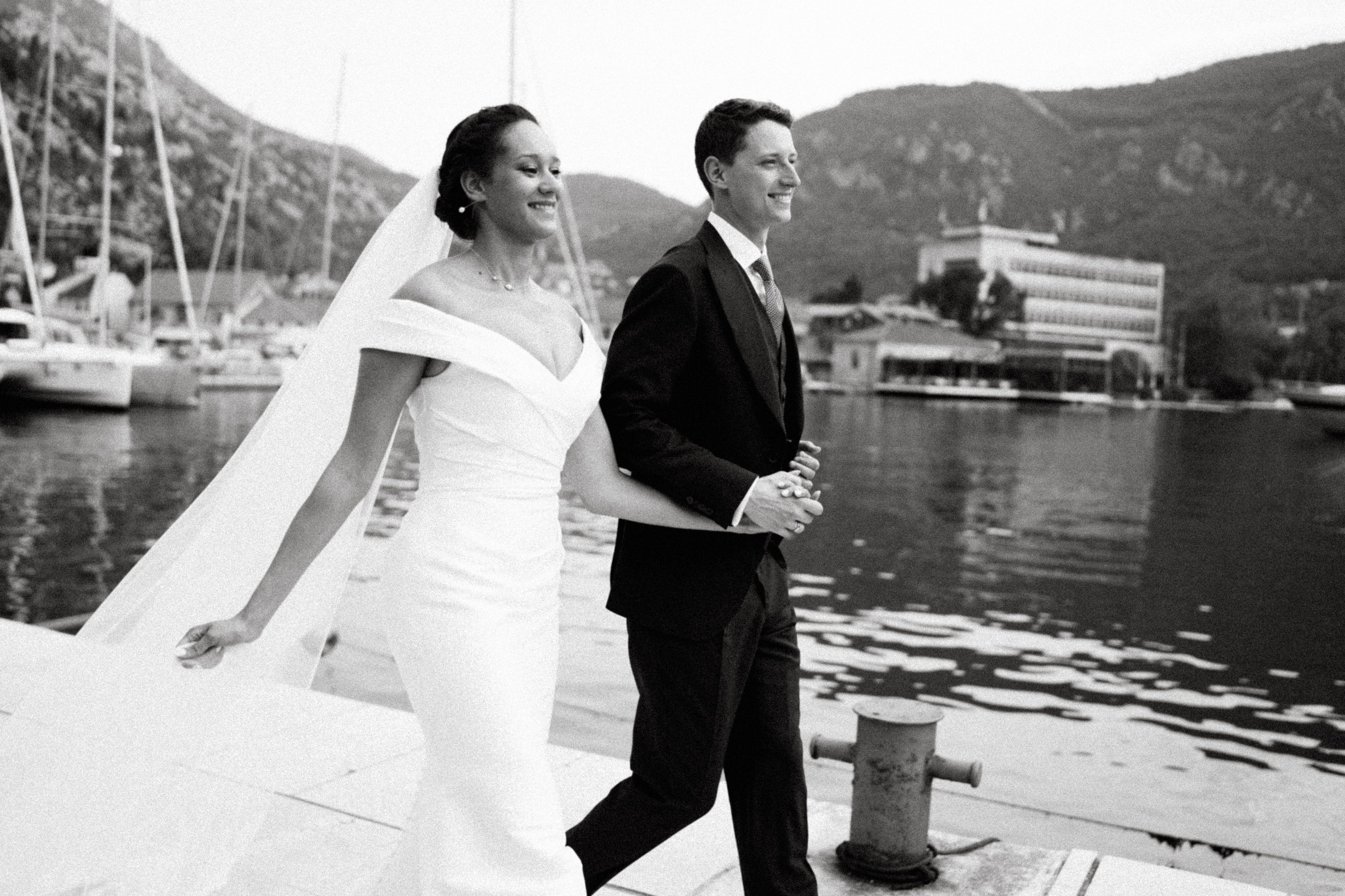 Viktor-Daniela. Elopement Wedding Photographer