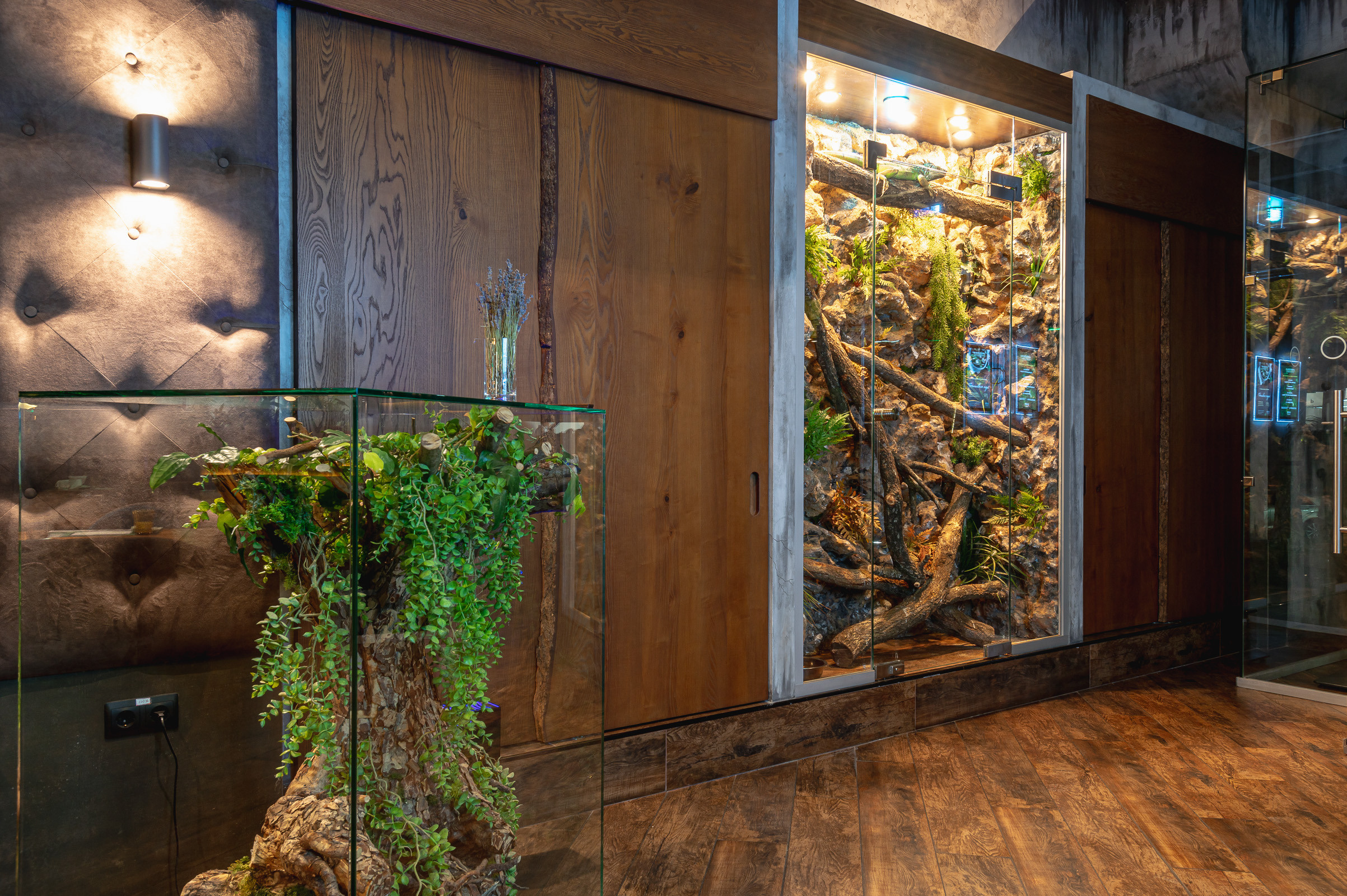 Интерьерная съемка ресторана ВЗЕЛЕНЬ в г. Симферополь. Фотограф интерьеров Фотосъемка рекламы в Ялте и по Крыму