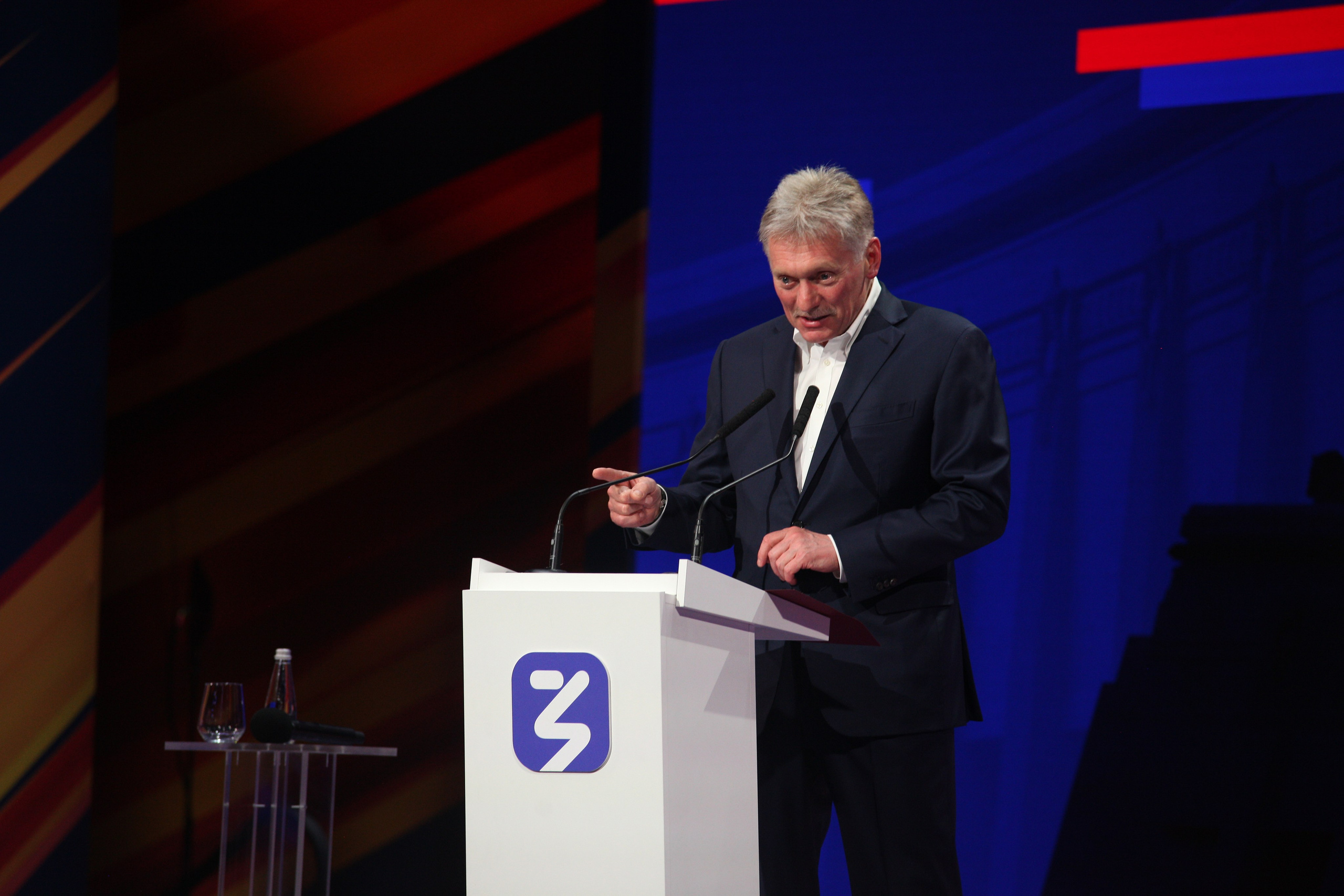 Знание Первые 28–30 апреля. Главная