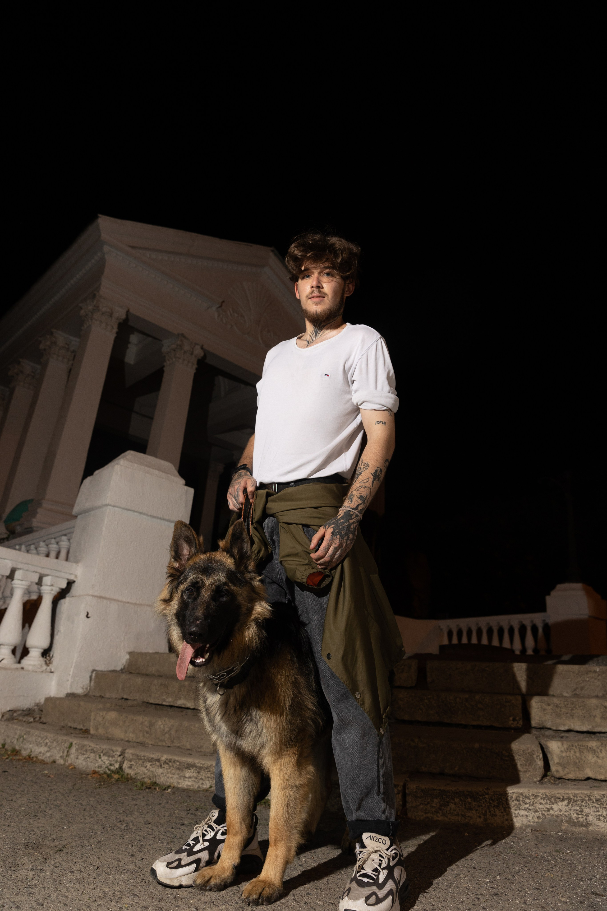 Никита и его верный друг Грэй. Omar Shapiev