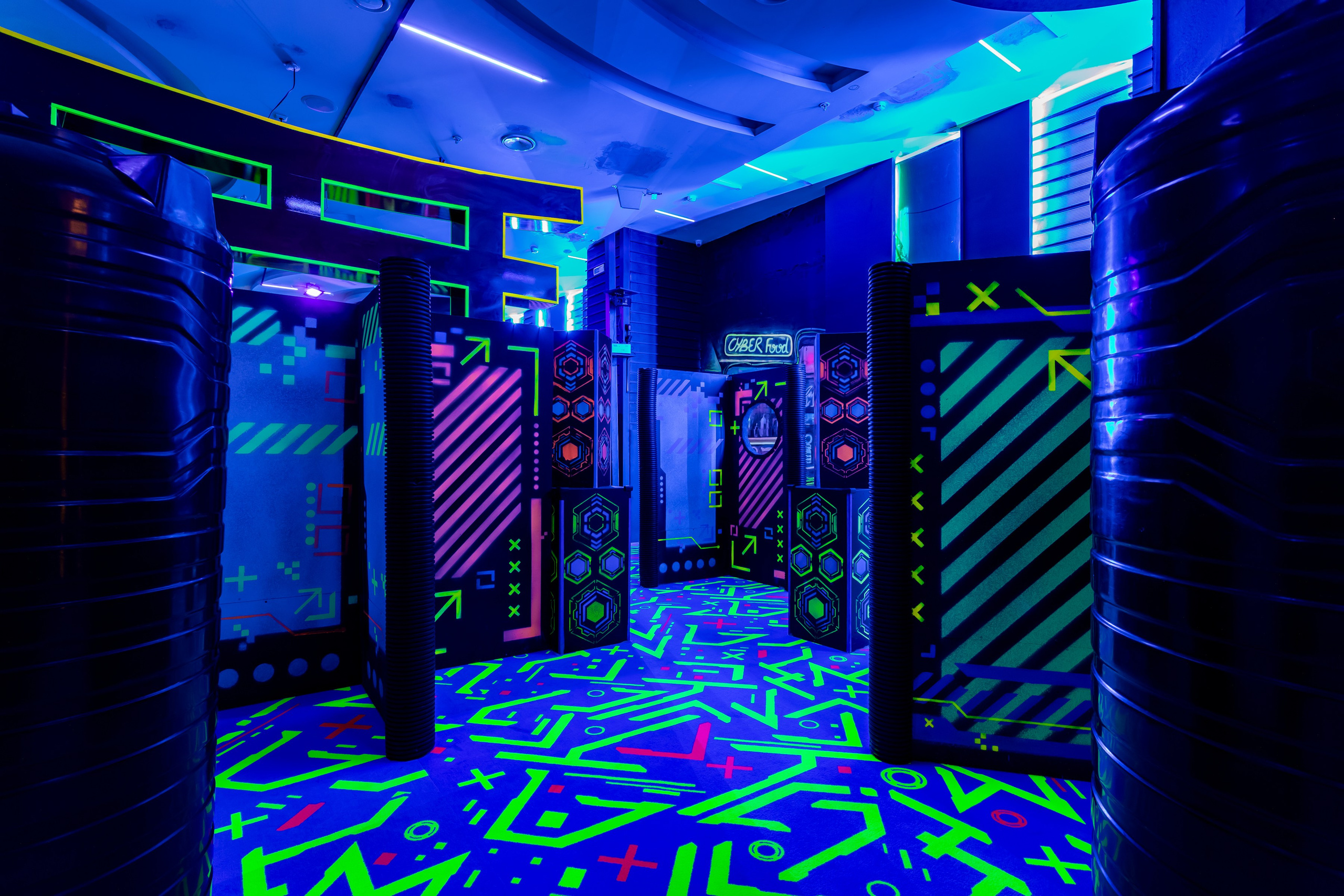 Фотосъемка для развлекательного центра LaserLand в ТРК VEGAS Каширское. Интерьеры, Контент, Портреты | Фотограф в Москве Дани Терно