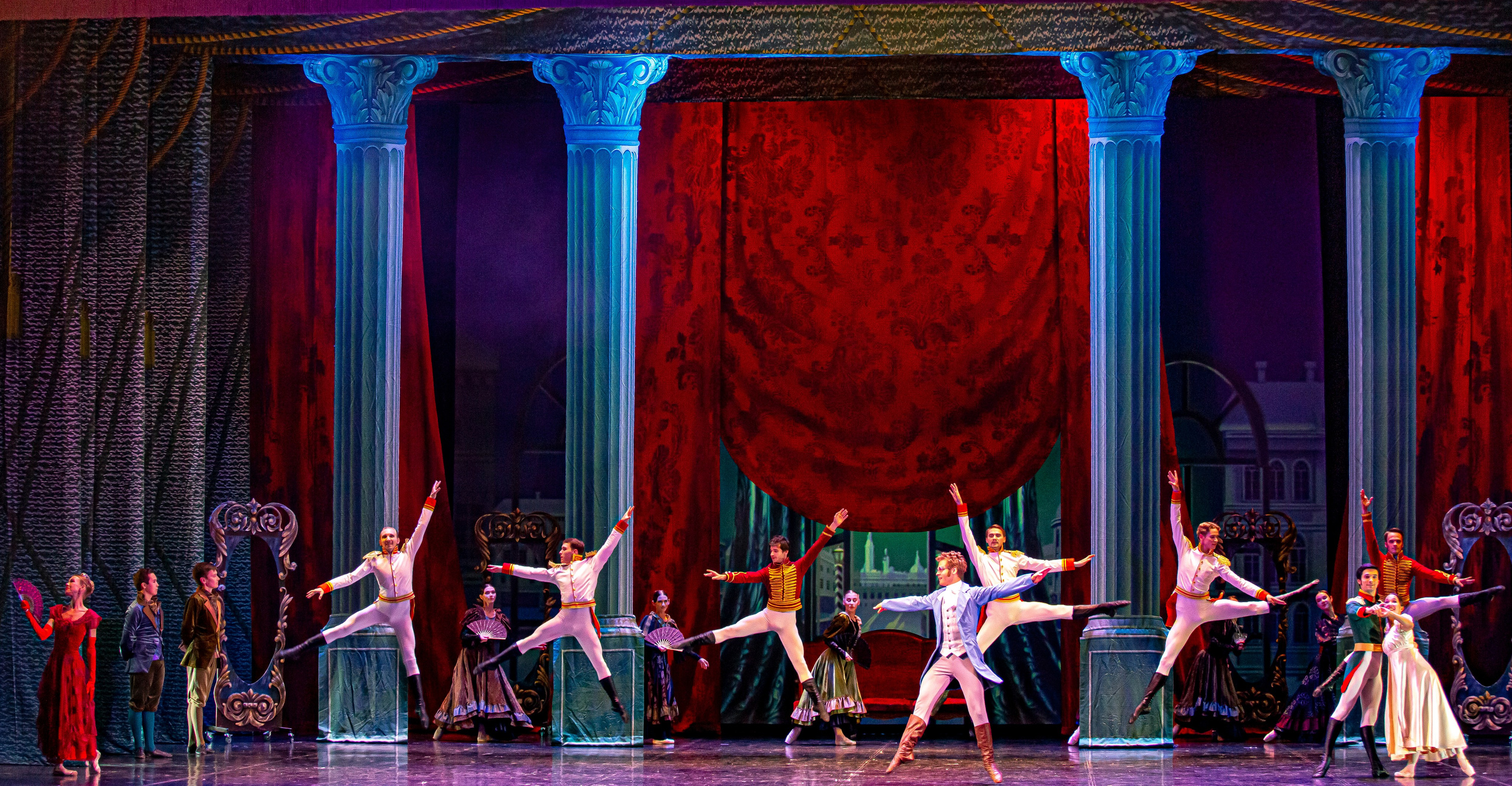 Война и Мир балет Марийского театра оперы и балета на сцене Зимнего театра г. Сочи премьера. Фотограф в Сочи Юрий Шептаев