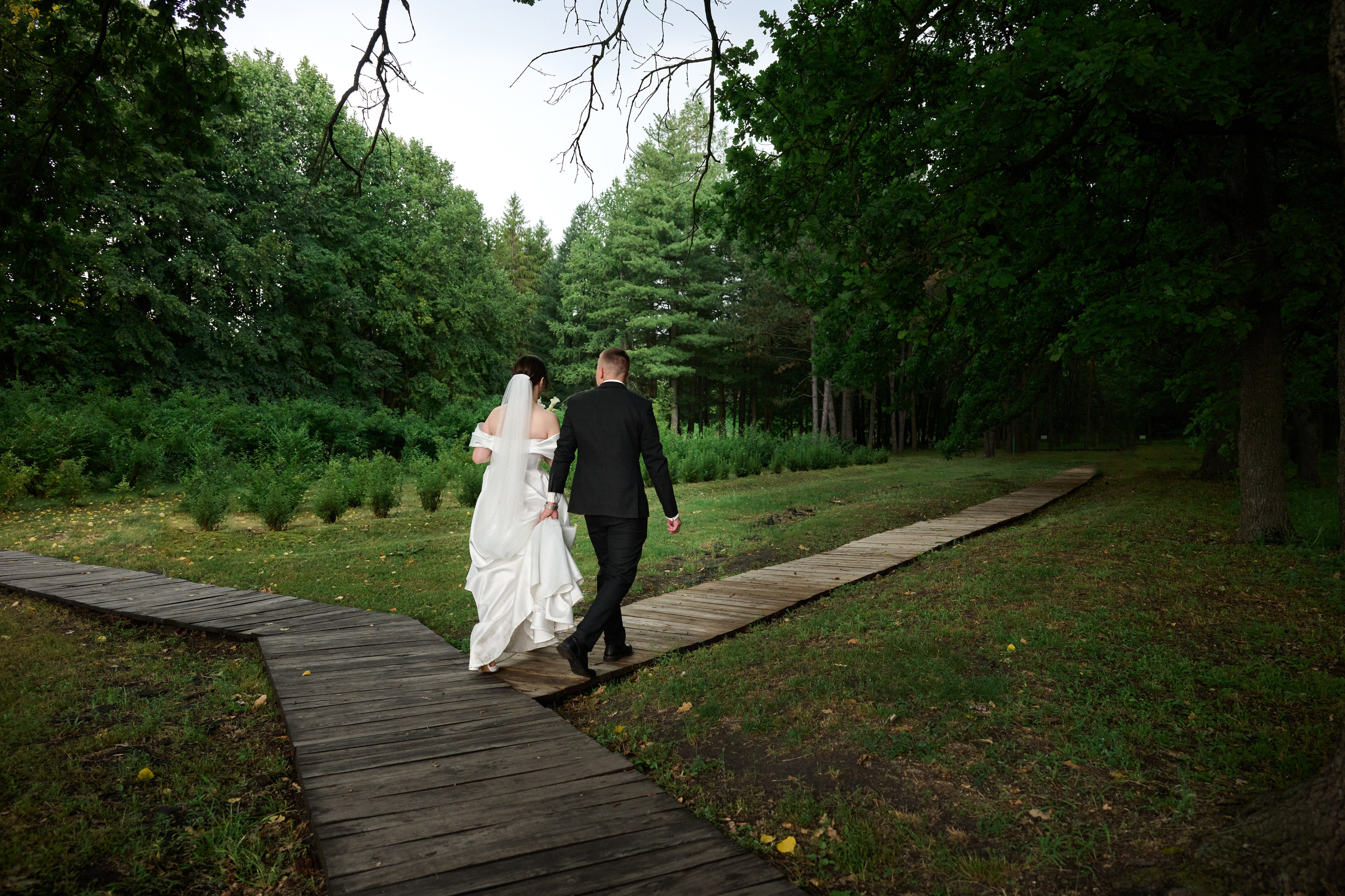 Свадебная фотосессия Никиты и Ангелины в Старом Осколе. Профессиональный фотограф Старый Оскол, Губкин — свадьба, венчание, крещение, юбилей и день рождения