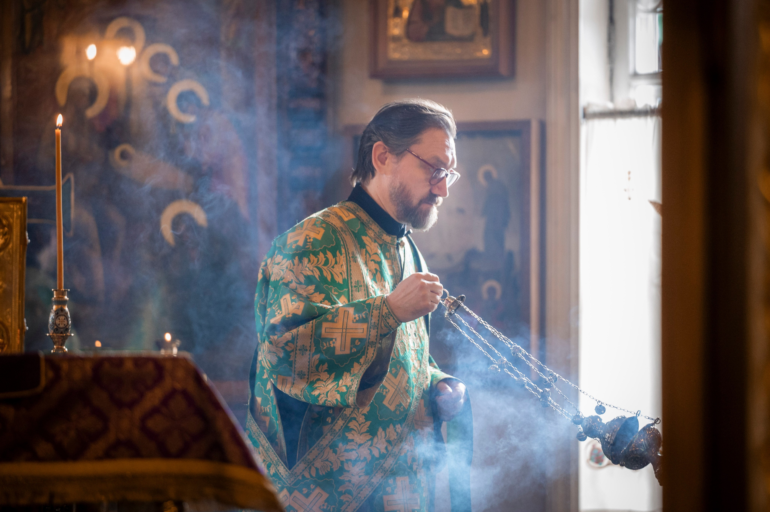 Богородский храм. Вход Господень в Иерусалим. Божественная литургия. Антон и Татьяна Денисенко — В храме