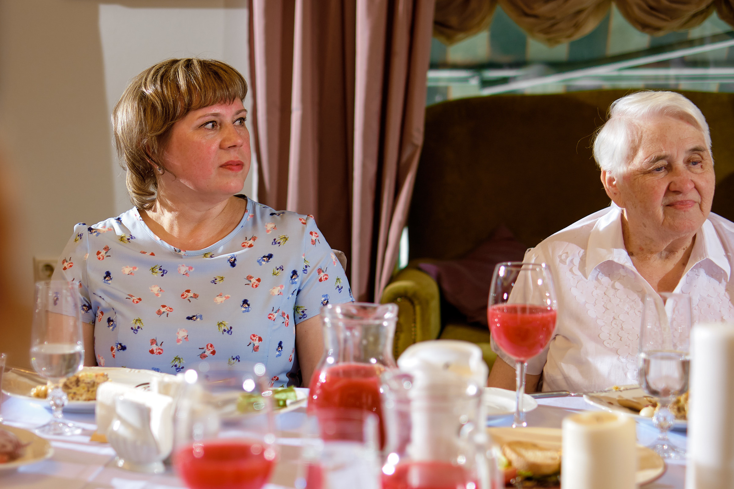 Юбилей. банкет в ресторане Крюшон. Профессиональный фотограф в Екатеринбурге Юра Сахар