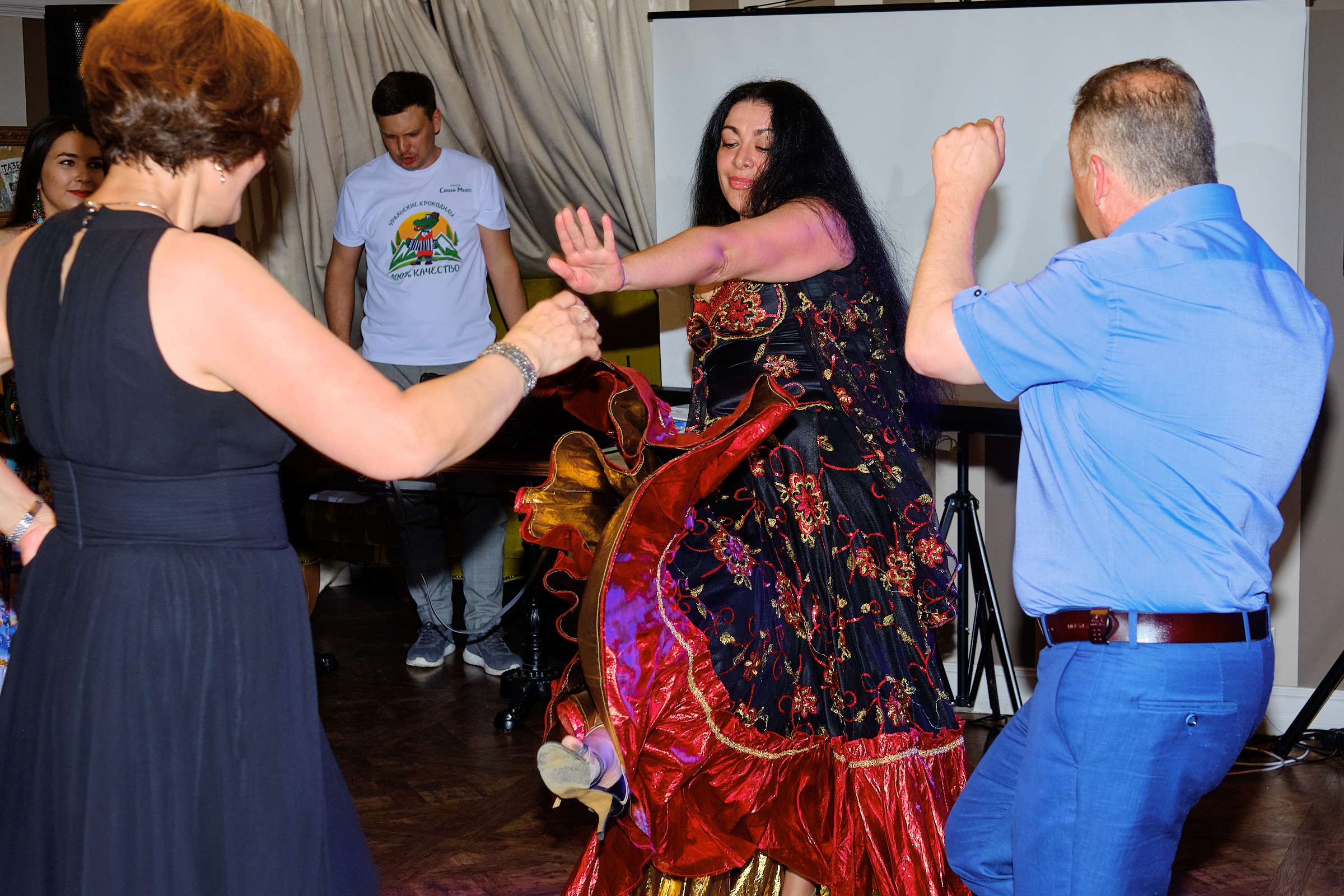 Юбилей. банкет в ресторане Крюшон. Профессиональный фотограф в Екатеринбурге Юра Сахар