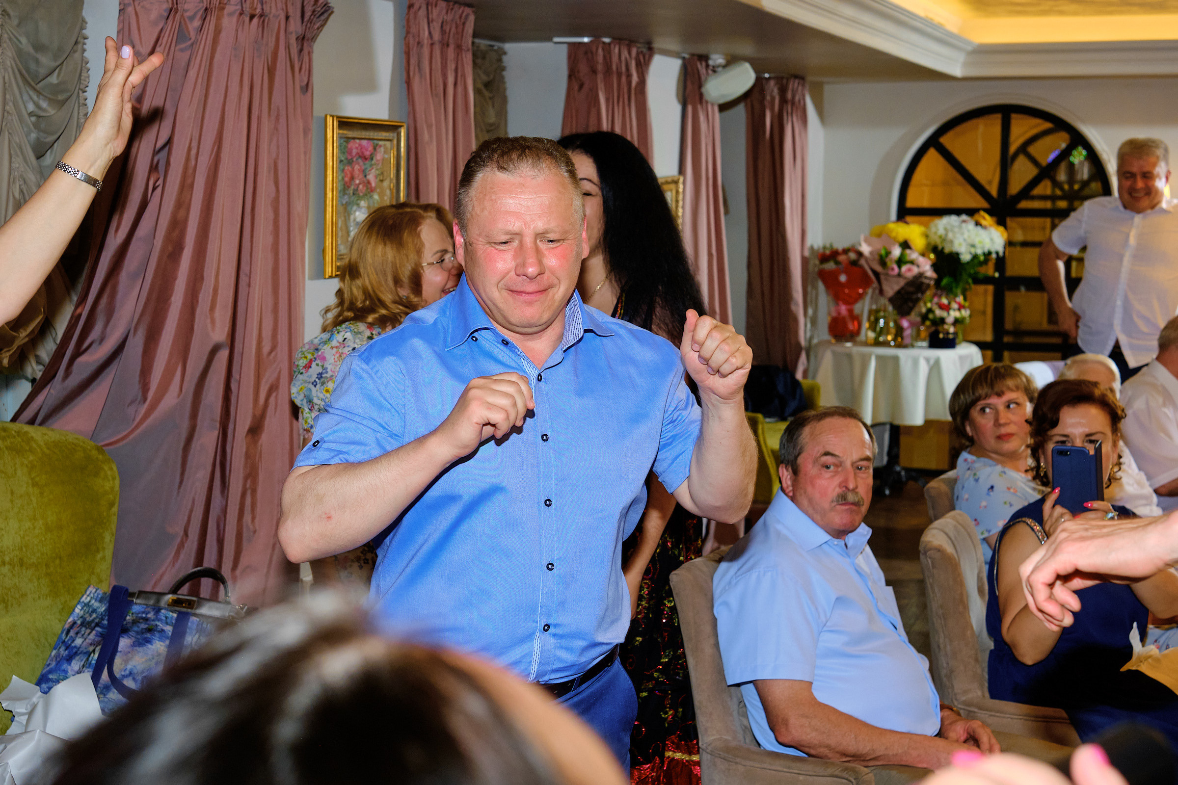 Юбилей. банкет в ресторане Крюшон. Профессиональный фотограф в Екатеринбурге Юра Сахар