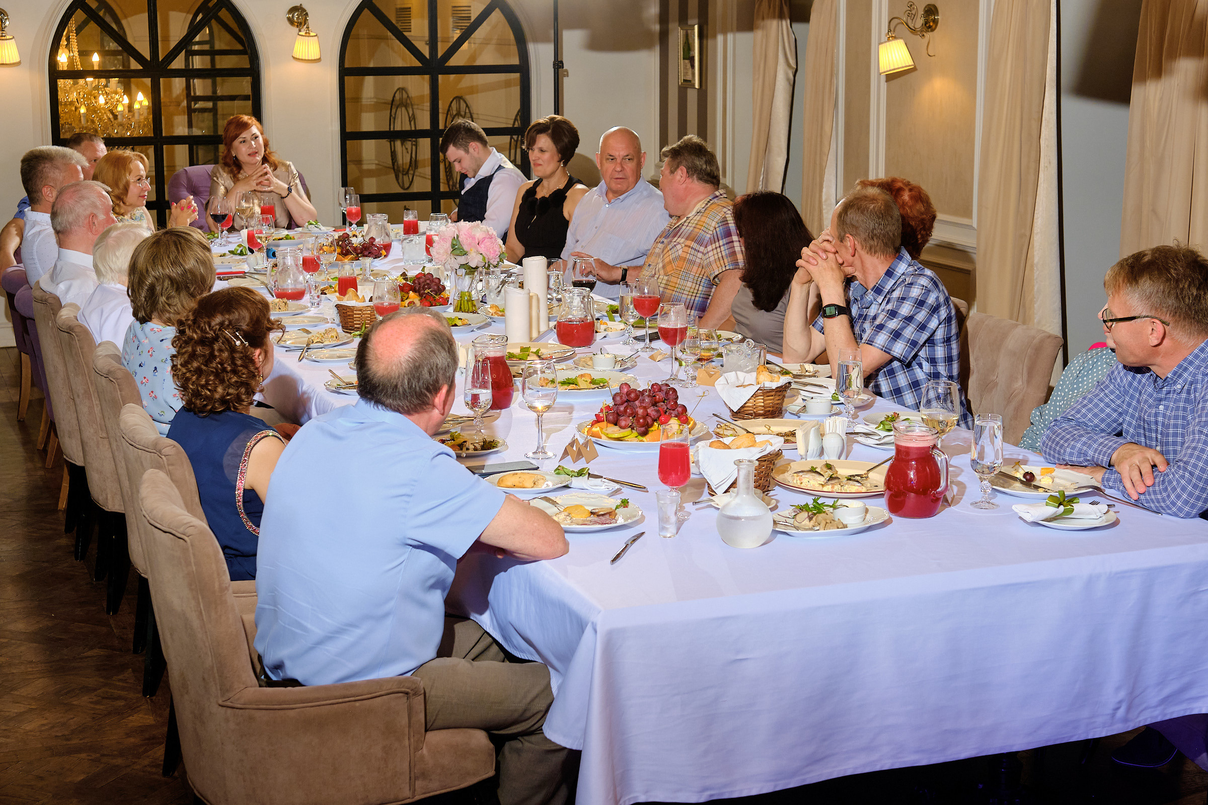 Юбилей. банкет в ресторане Крюшон. Профессиональный фотограф в Екатеринбурге Юра Сахар