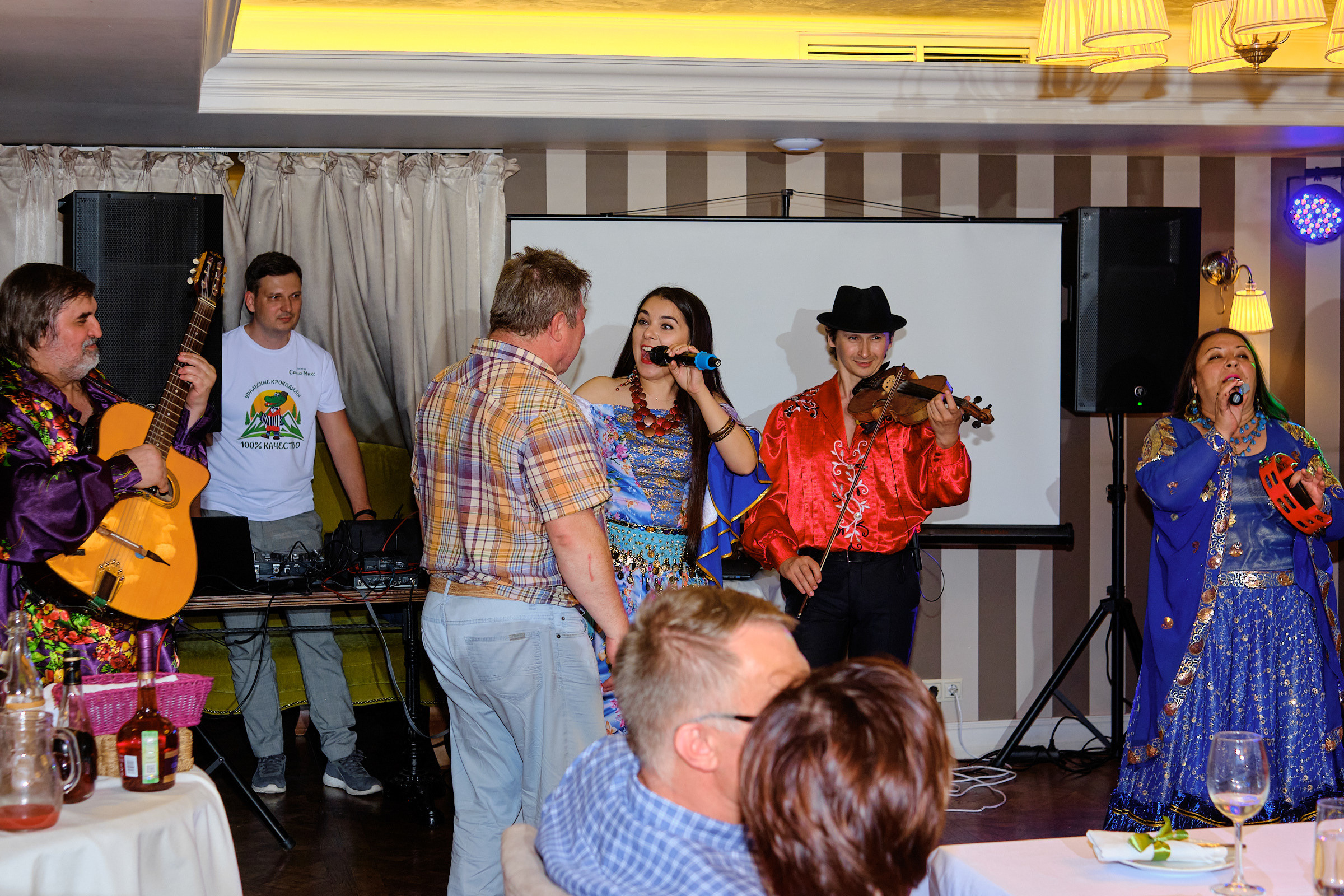 Юбилей. банкет в ресторане Крюшон. Профессиональный фотограф в Екатеринбурге Юра Сахар