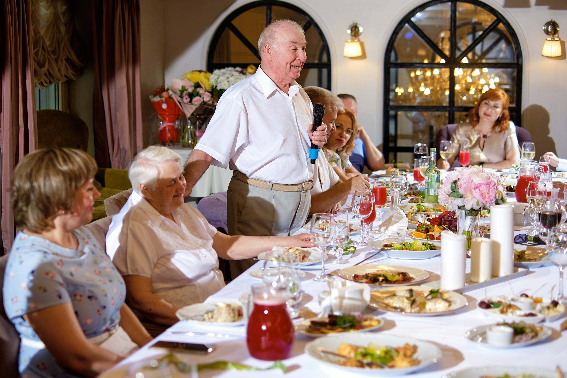 Юбилей. банкет в ресторане Крюшон. Профессиональный фотограф в Екатеринбурге Юра Сахар
