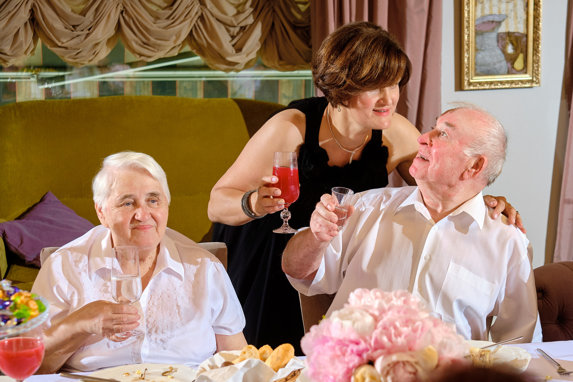 Юбилей. банкет в ресторане Крюшон. Профессиональный фотограф в Екатеринбурге Юра Сахар