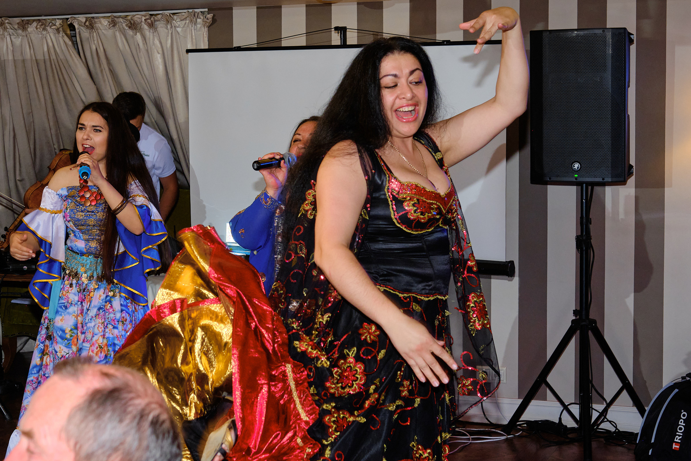 Юбилей. банкет в ресторане Крюшон. Профессиональный фотограф в Екатеринбурге Юра Сахар