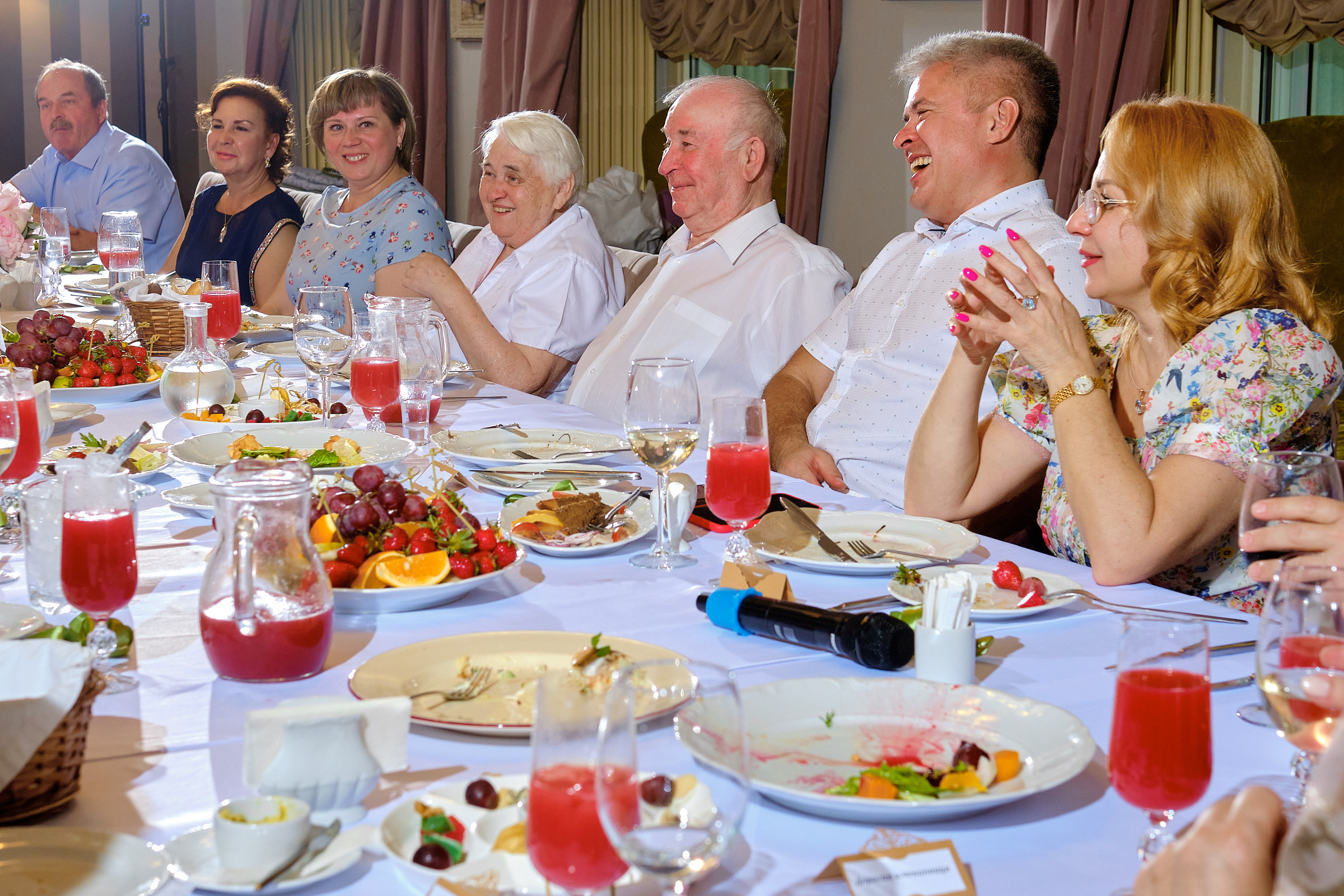 Юбилей. банкет в ресторане Крюшон. Профессиональный фотограф в Екатеринбурге Юра Сахар