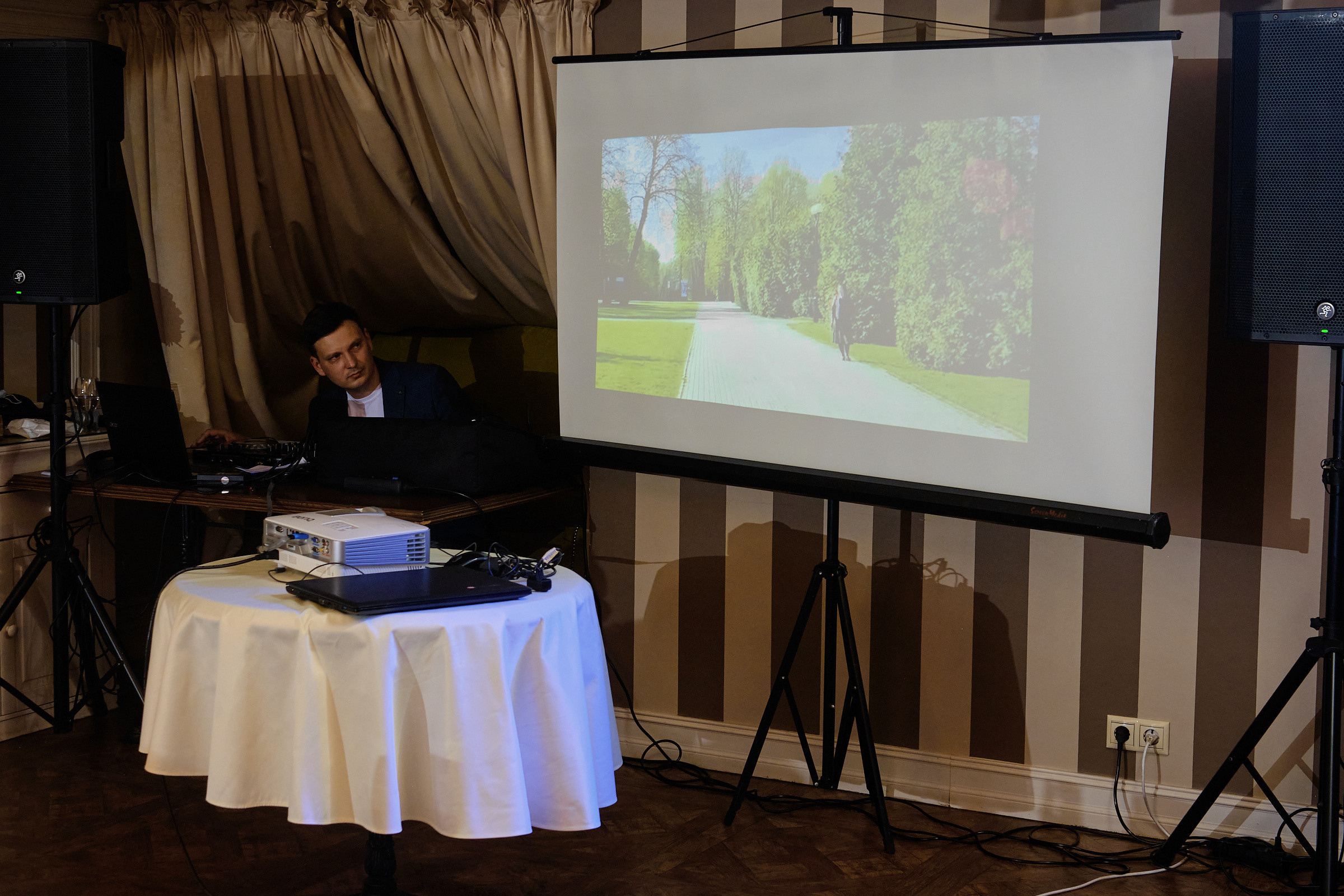 Юбилей. банкет в ресторане Крюшон. Профессиональный фотограф в Екатеринбурге Юра Сахар