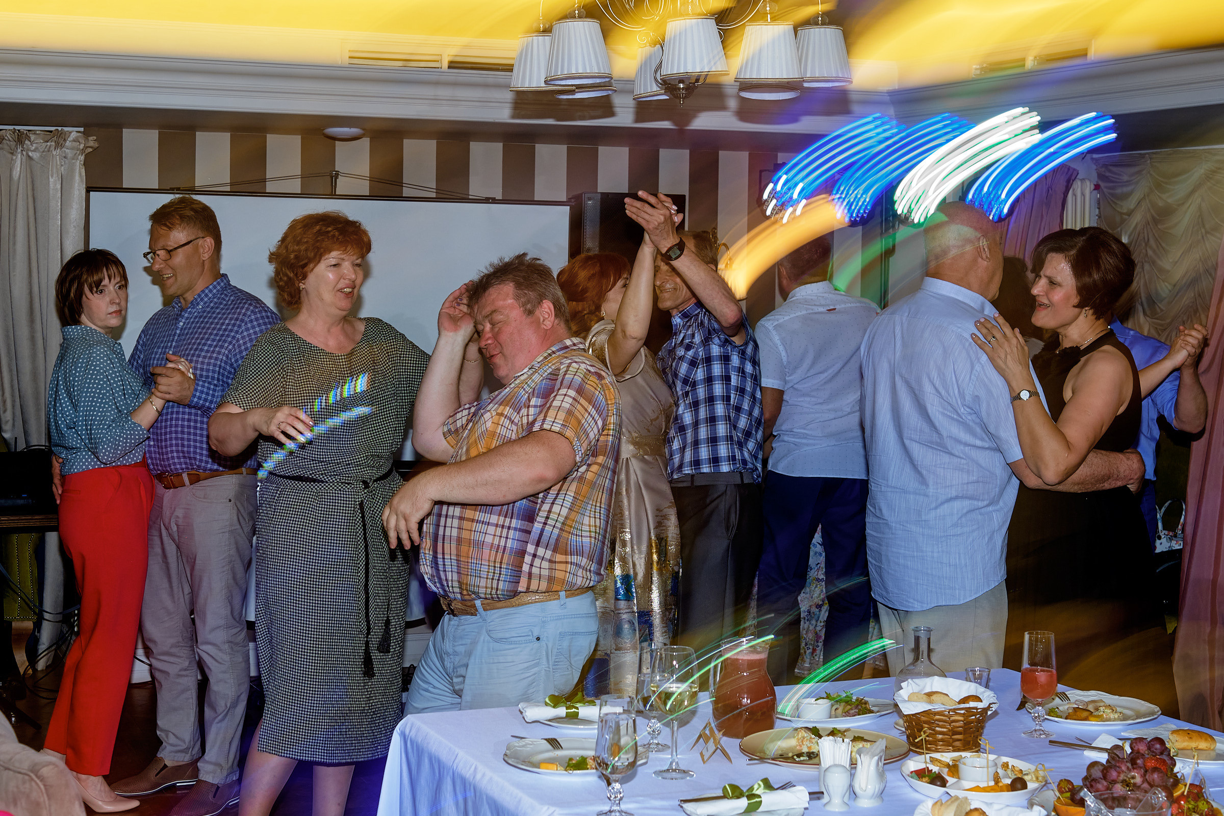 Юбилей. банкет в ресторане Крюшон. Профессиональный фотограф в Екатеринбурге Юра Сахар