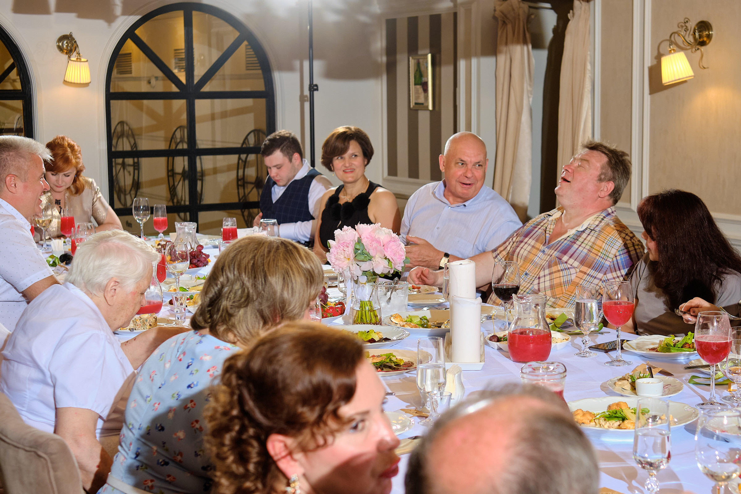 Юбилей. банкет в ресторане Крюшон. Профессиональный фотограф в Екатеринбурге Юра Сахар