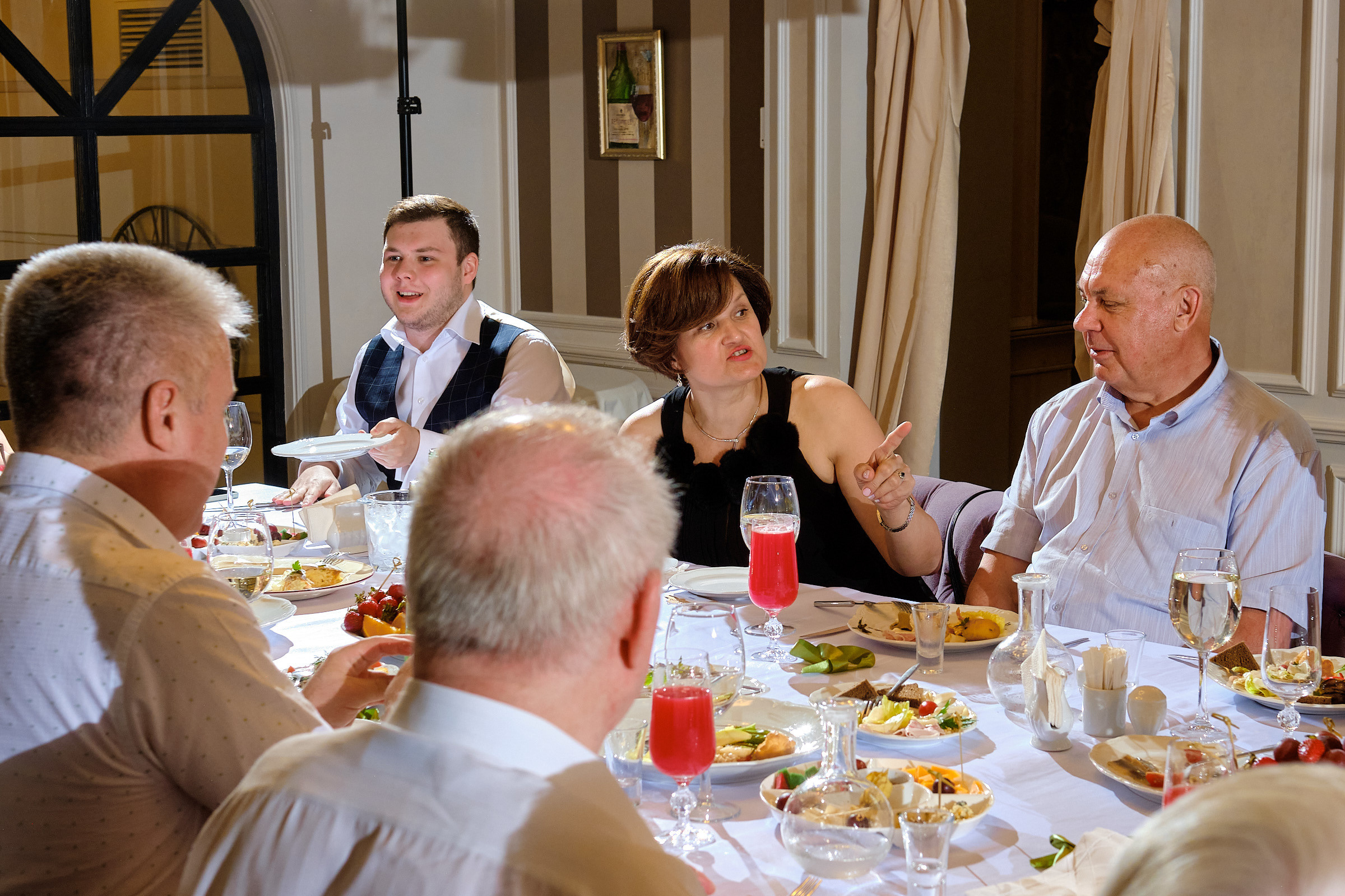 Юбилей. банкет в ресторане Крюшон. Профессиональный фотограф в Екатеринбурге Юра Сахар