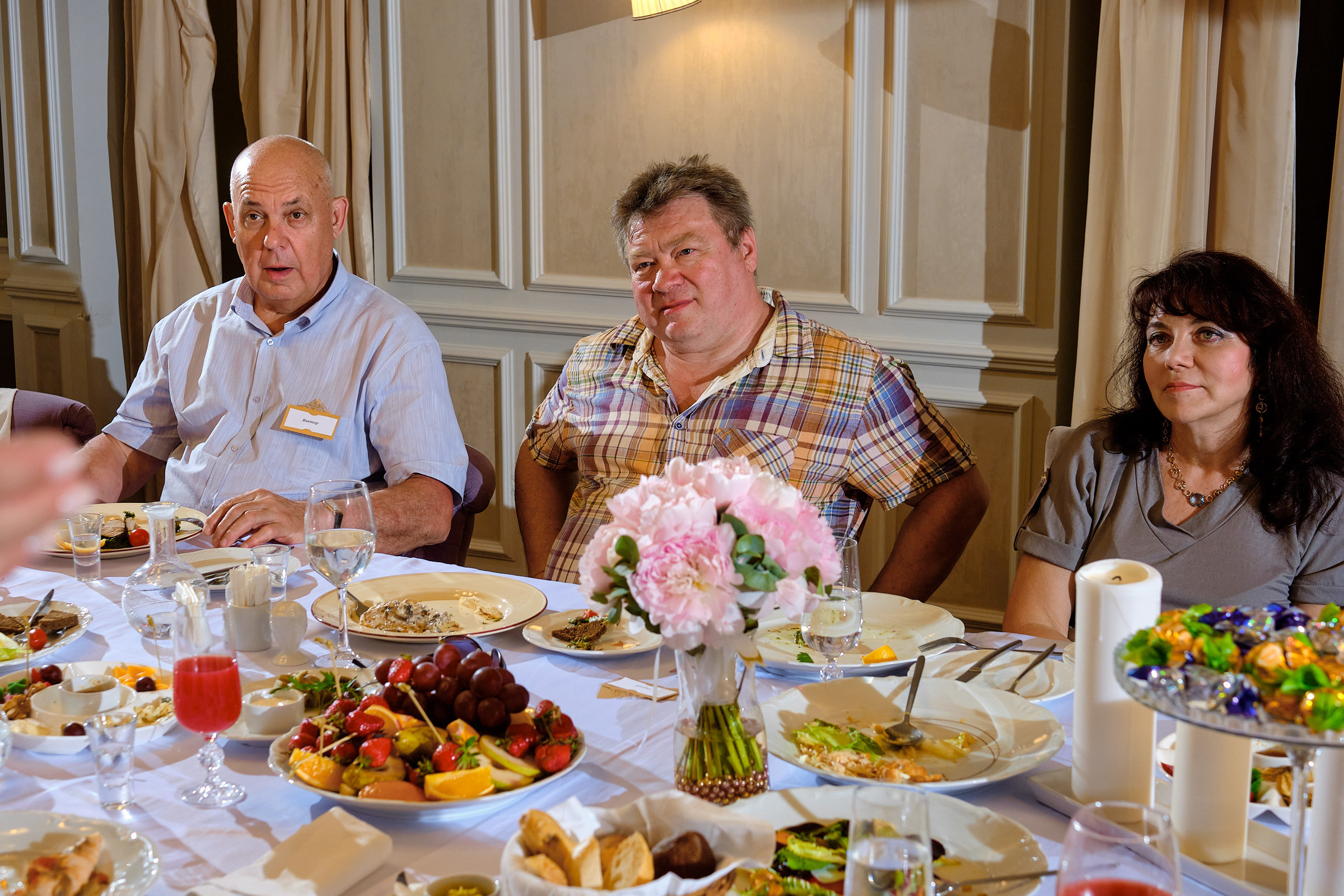 Юбилей. банкет в ресторане Крюшон. Профессиональный фотограф в Екатеринбурге Юра Сахар