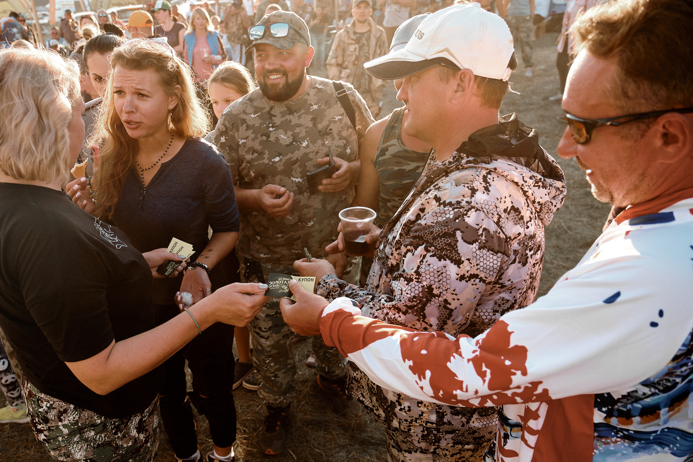 Фото отчёт с XII Рыболовного фестиваля «Золотая Осень '21» г. Новосибирск. Профессиональный фотограф в Екатеринбурге Юра Сахар