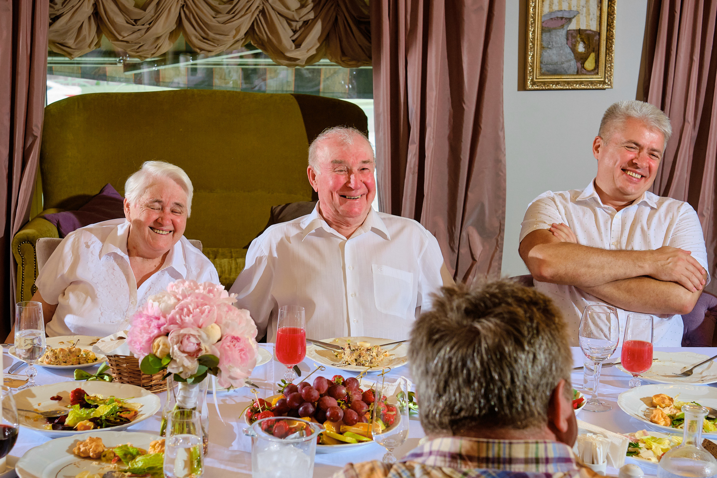 Юбилей. банкет в ресторане Крюшон. Профессиональный фотограф в Екатеринбурге Юра Сахар