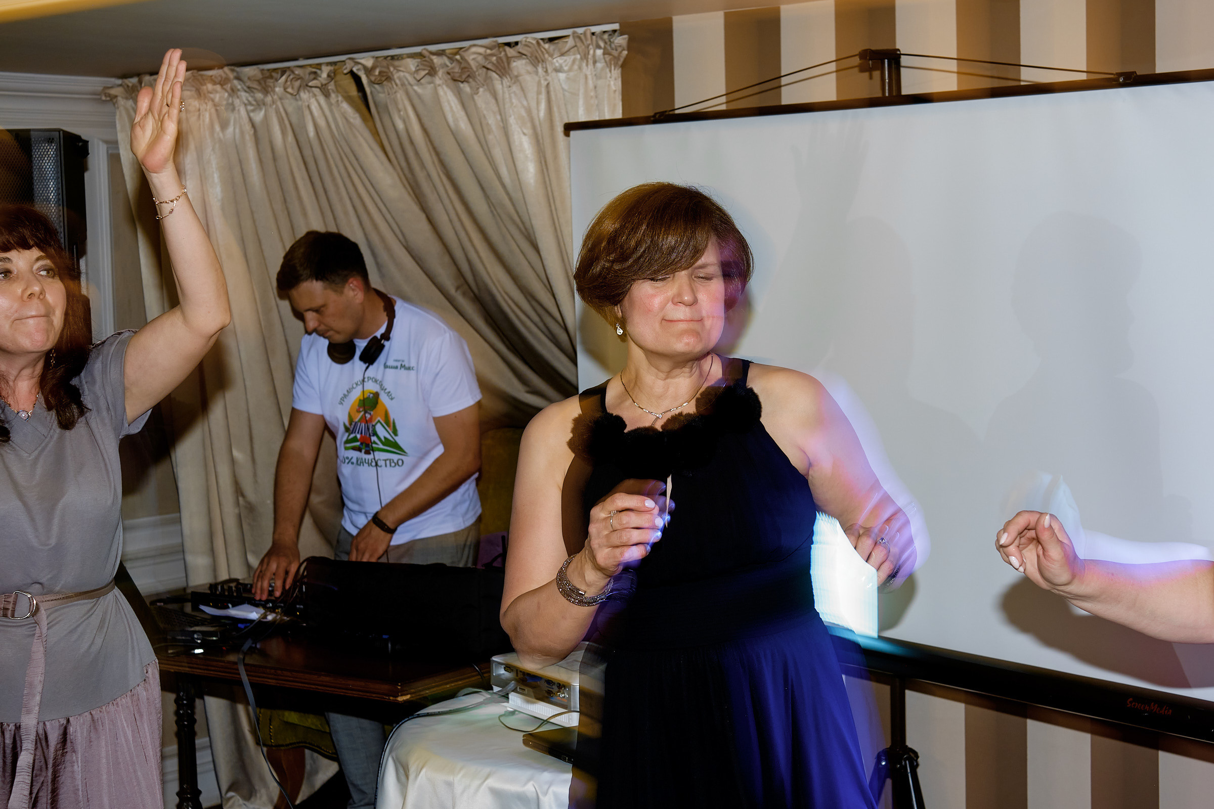 Юбилей. банкет в ресторане Крюшон. Профессиональный фотограф в Екатеринбурге Юра Сахар