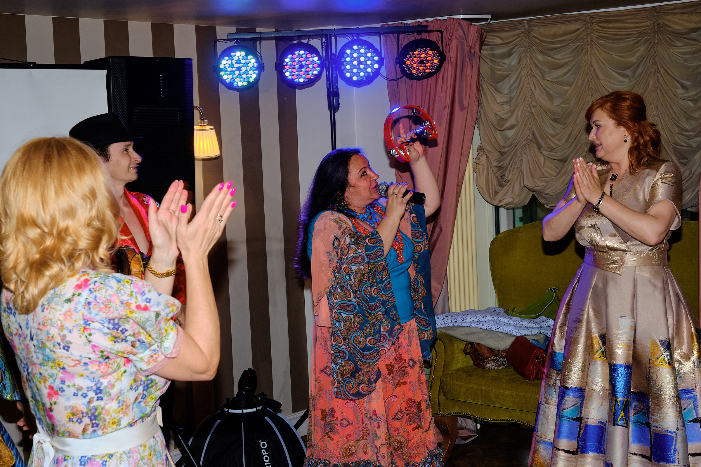 Юбилей. банкет в ресторане Крюшон. Профессиональный фотограф в Екатеринбурге Юра Сахар