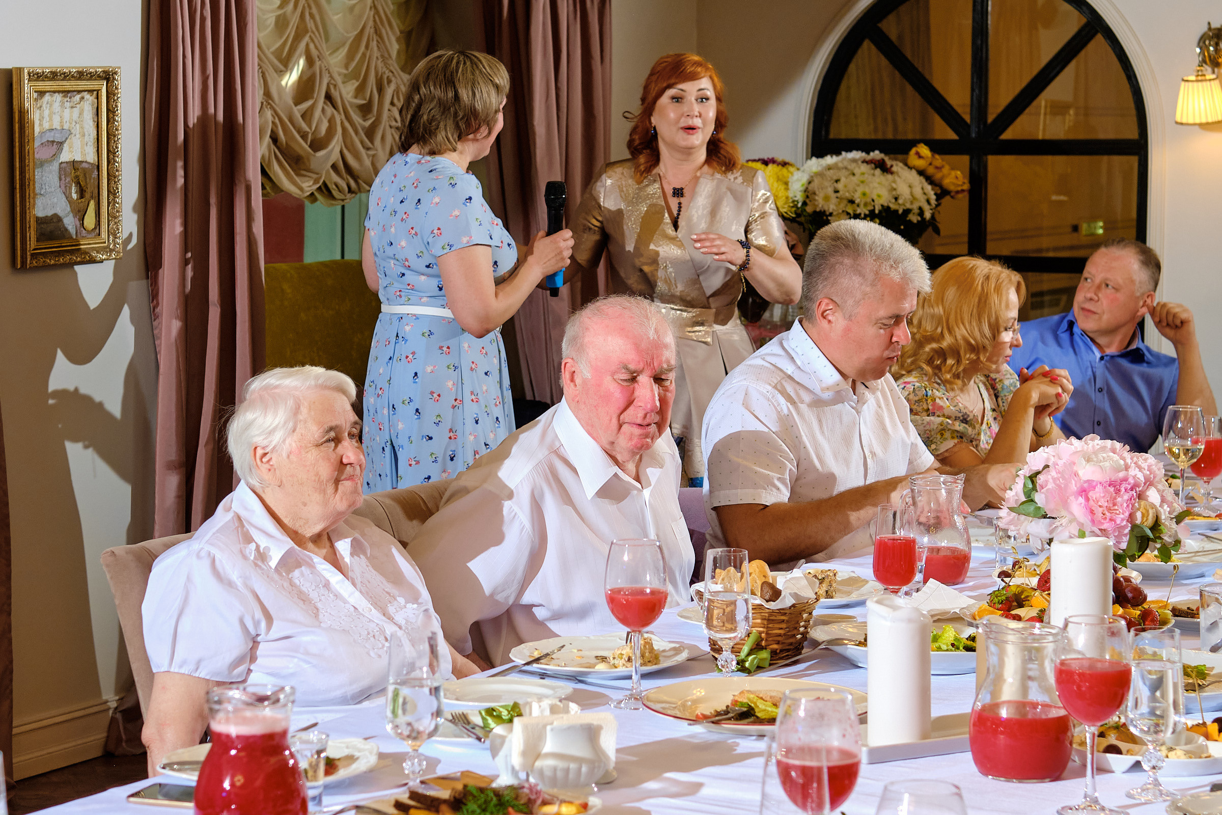 Юбилей. банкет в ресторане Крюшон. Профессиональный фотограф в Екатеринбурге Юра Сахар