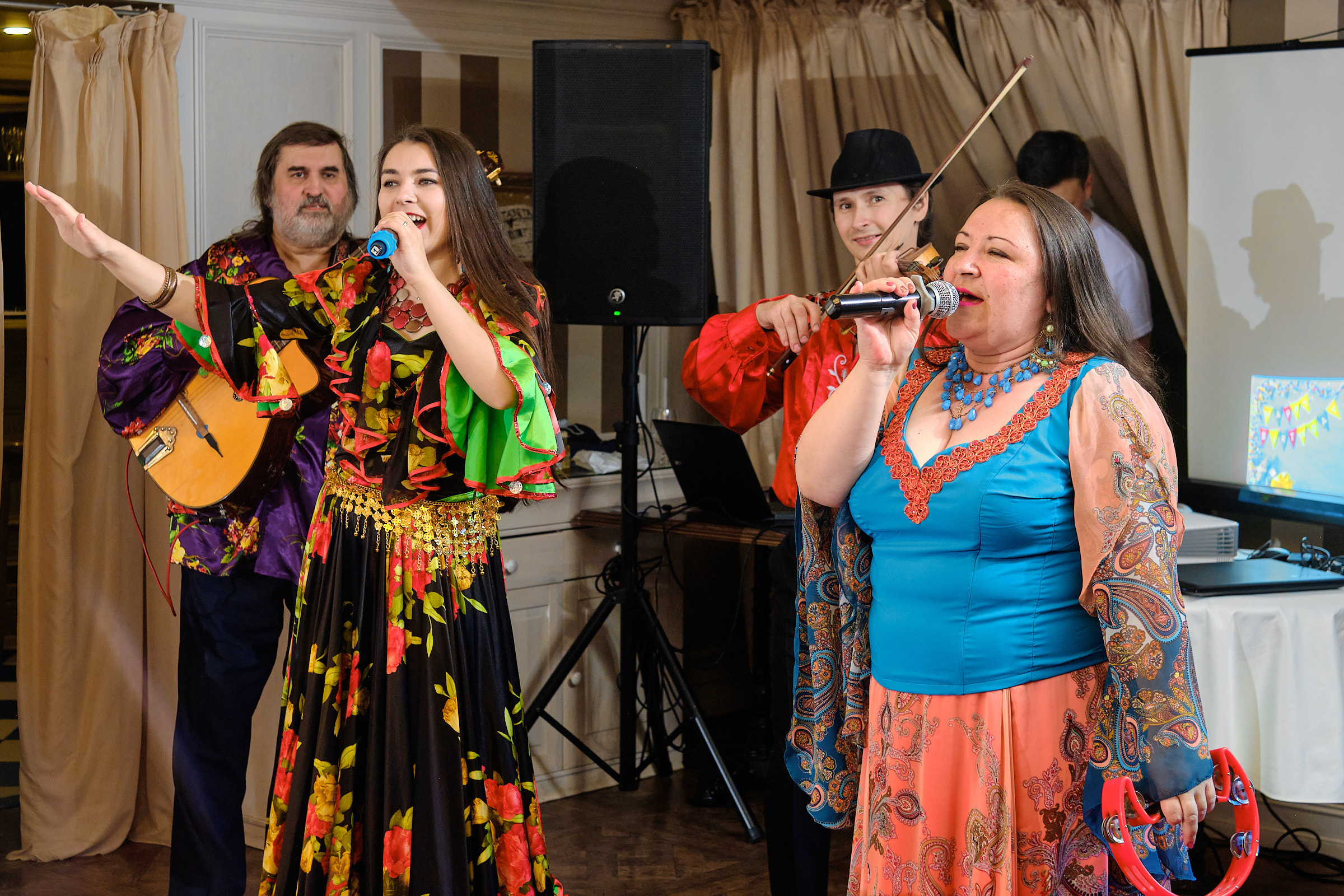 Юбилей. банкет в ресторане Крюшон. Профессиональный фотограф в Екатеринбурге Юра Сахар