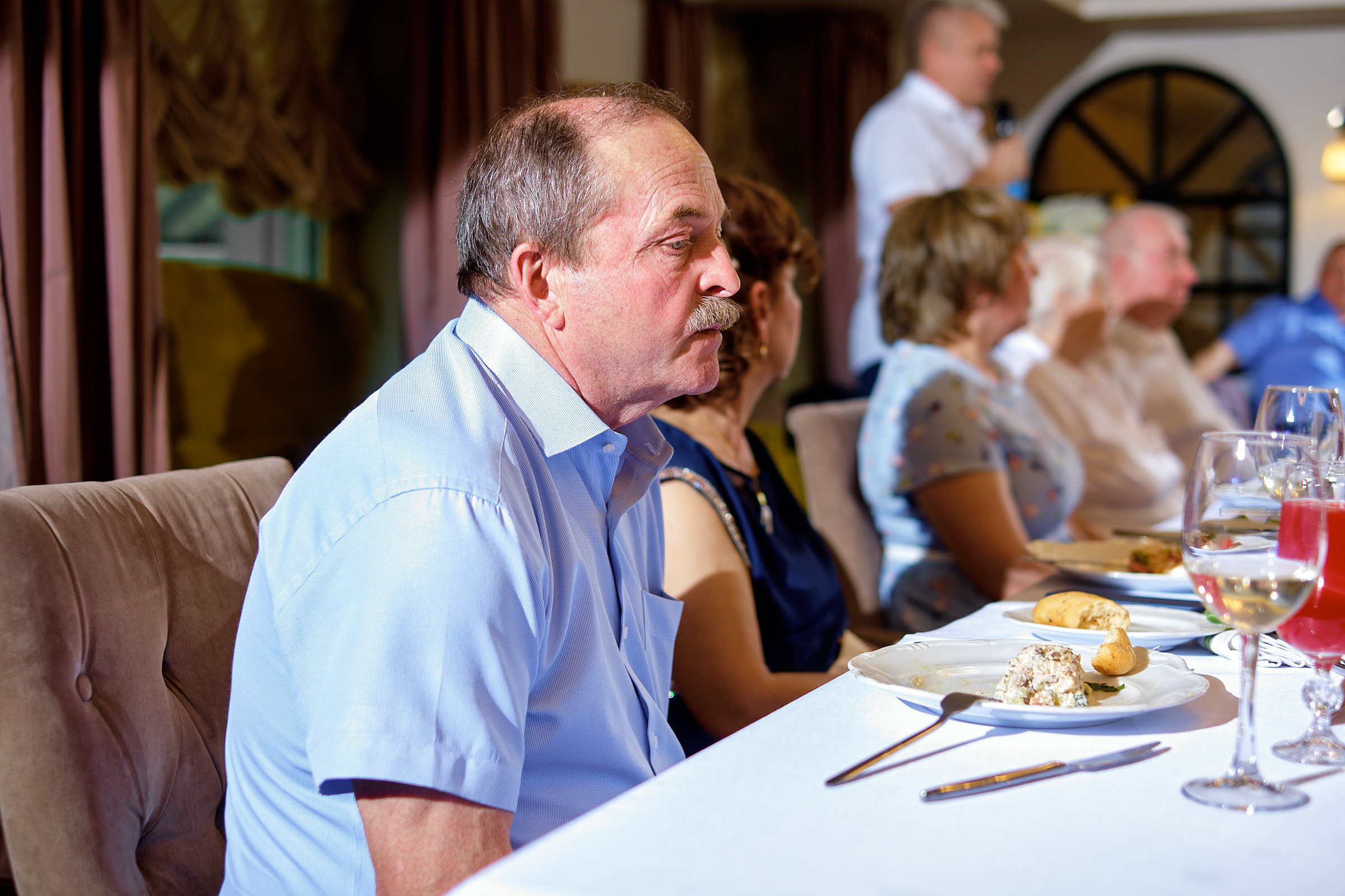 Юбилей. банкет в ресторане Крюшон. Профессиональный фотограф в Екатеринбурге Юра Сахар