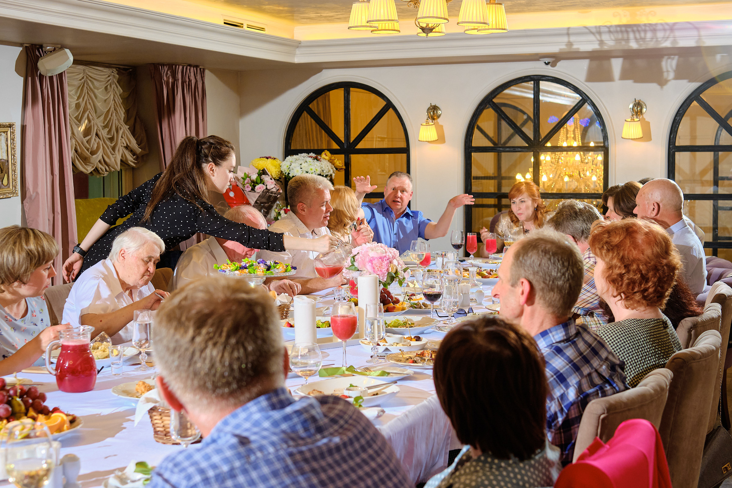 Юбилей. банкет в ресторане Крюшон. Профессиональный фотограф в Екатеринбурге Юра Сахар
