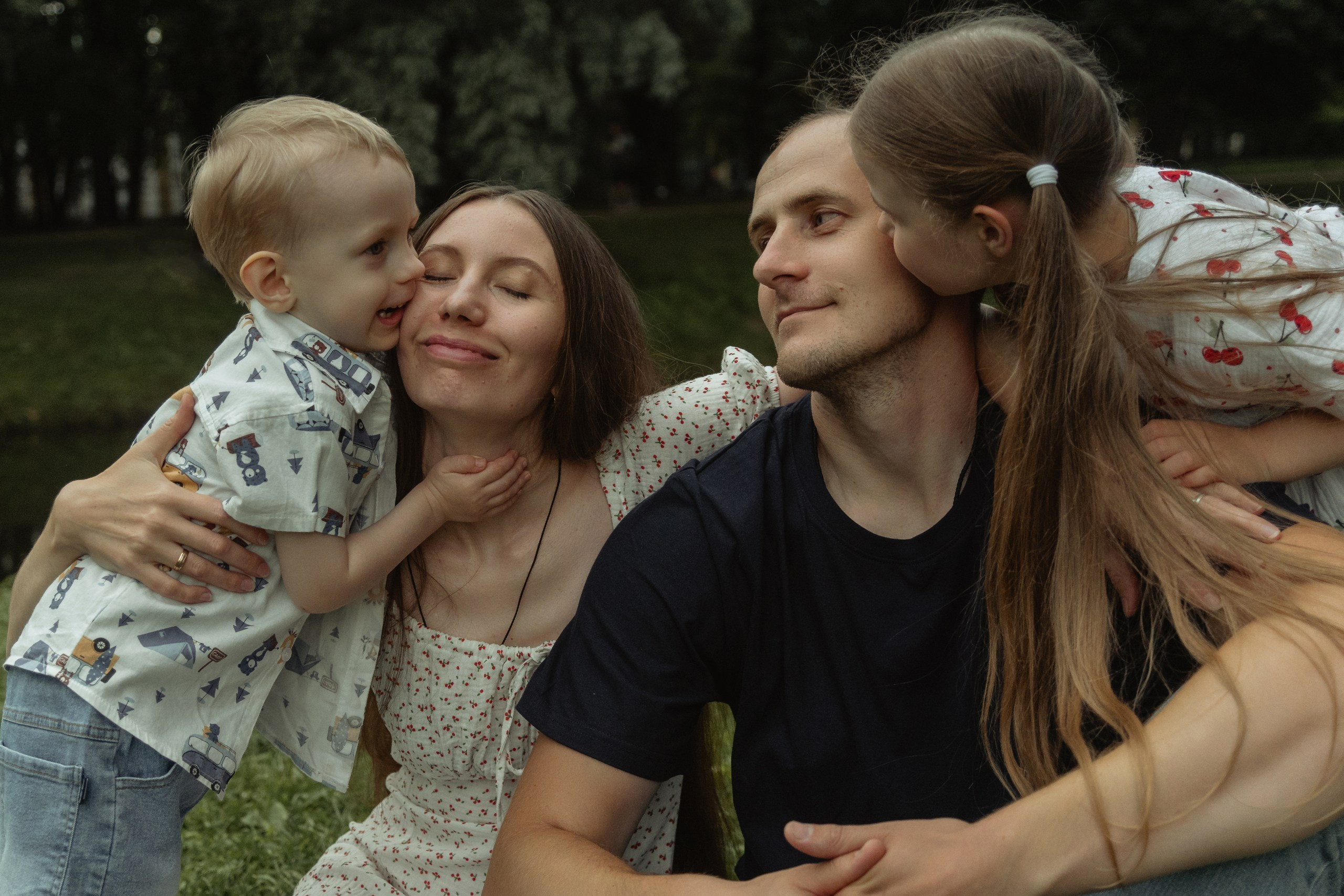 Прогулка в Таврическом саду. Портретный и семейный фотограф в Санкт-Петербурге Чугунова Анастасия
