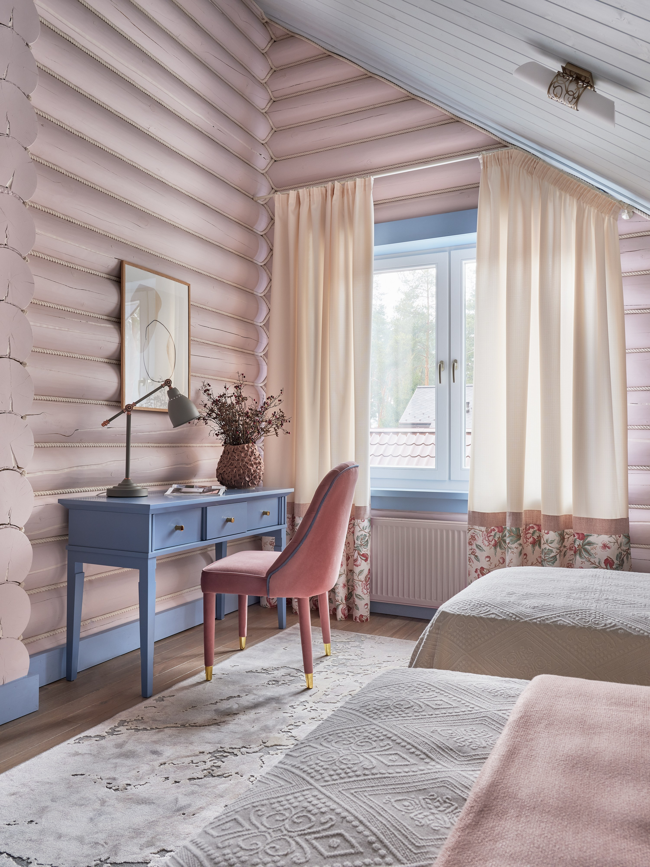 Бревенчатый светлый дом. Фотограф Наталья Вершинина