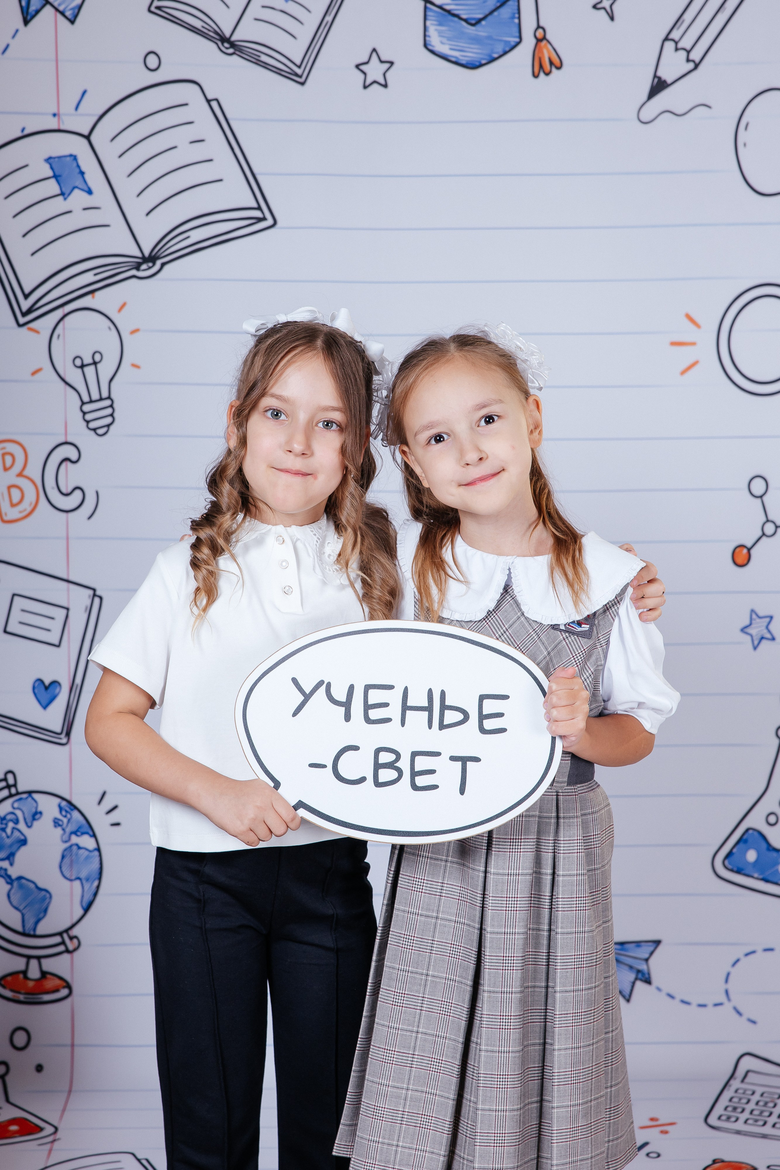 Линии. Выездной проект. Ёжик в шапке. Выпускные альбомы. Нижний Тагил. Екатеринбург