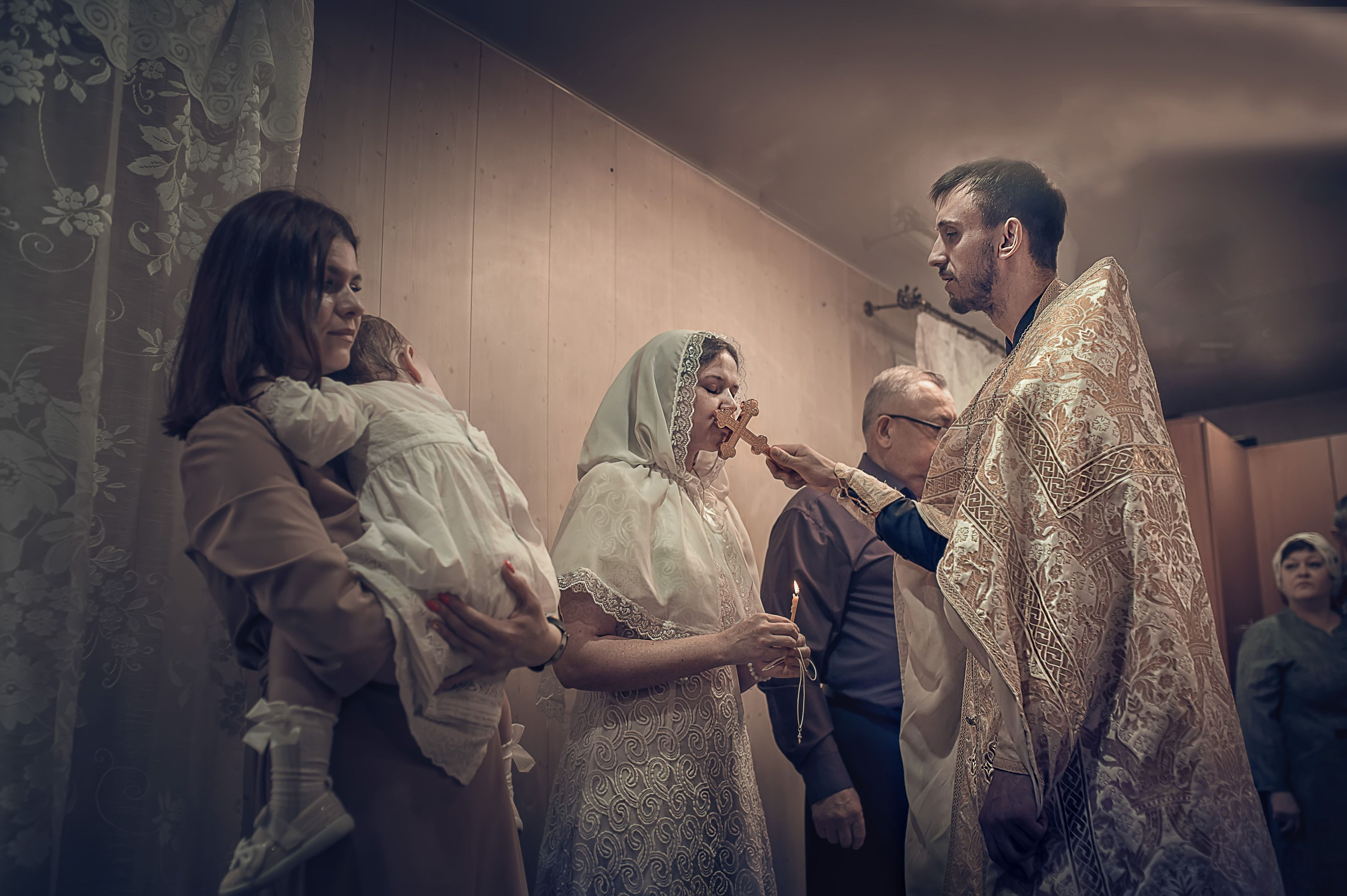 Сьемка крещения в Красноярске. Фотографы крещения/венчания  Красноярск Татьяна и Вячеслав Переваловы