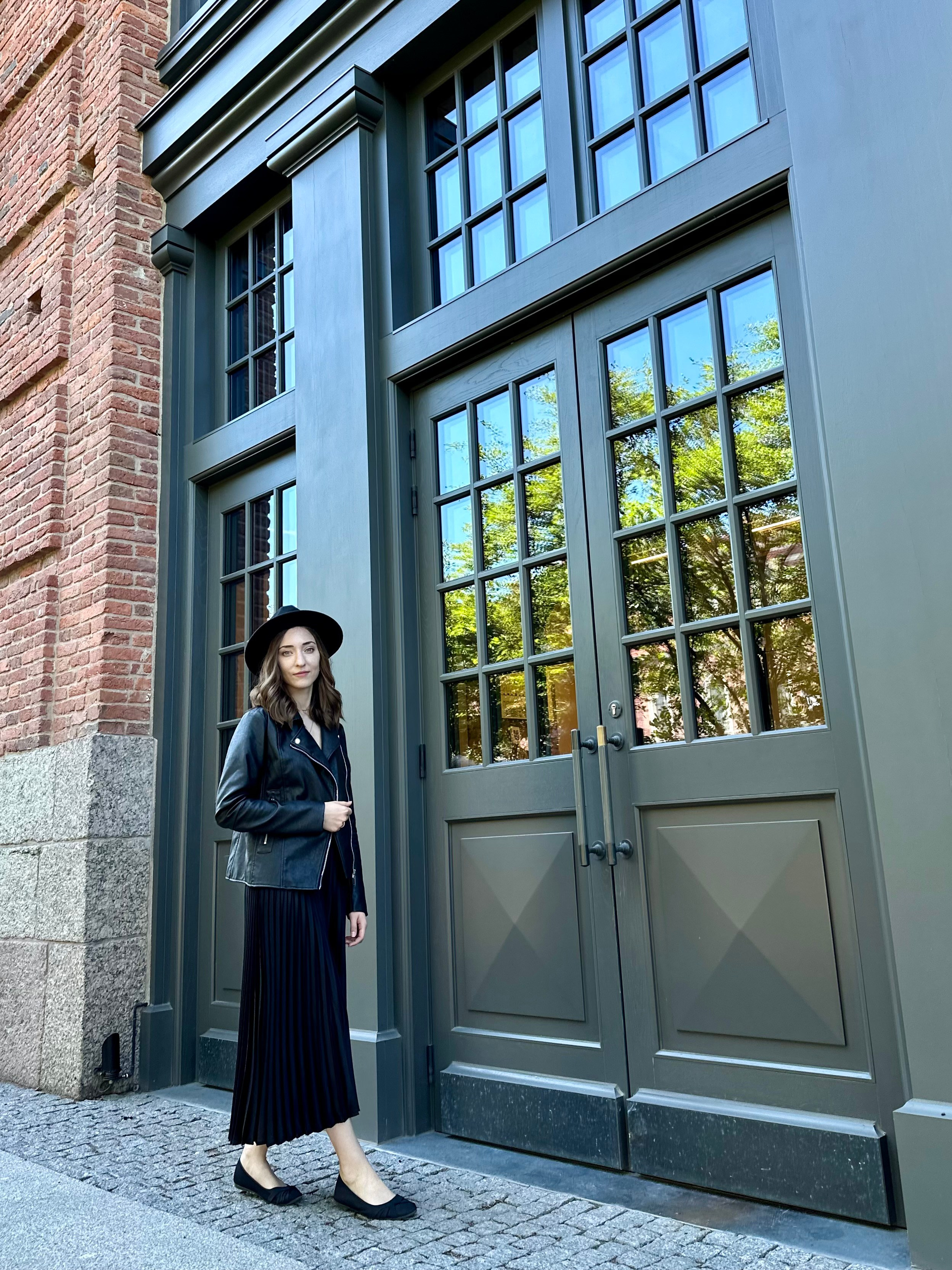 Прогулка Астория — Зеркальный дворик — Новая Голландия. КОНТЕНТ |БРЕНД фотограф Санкт-Петербург — Жанна Олтаржевская