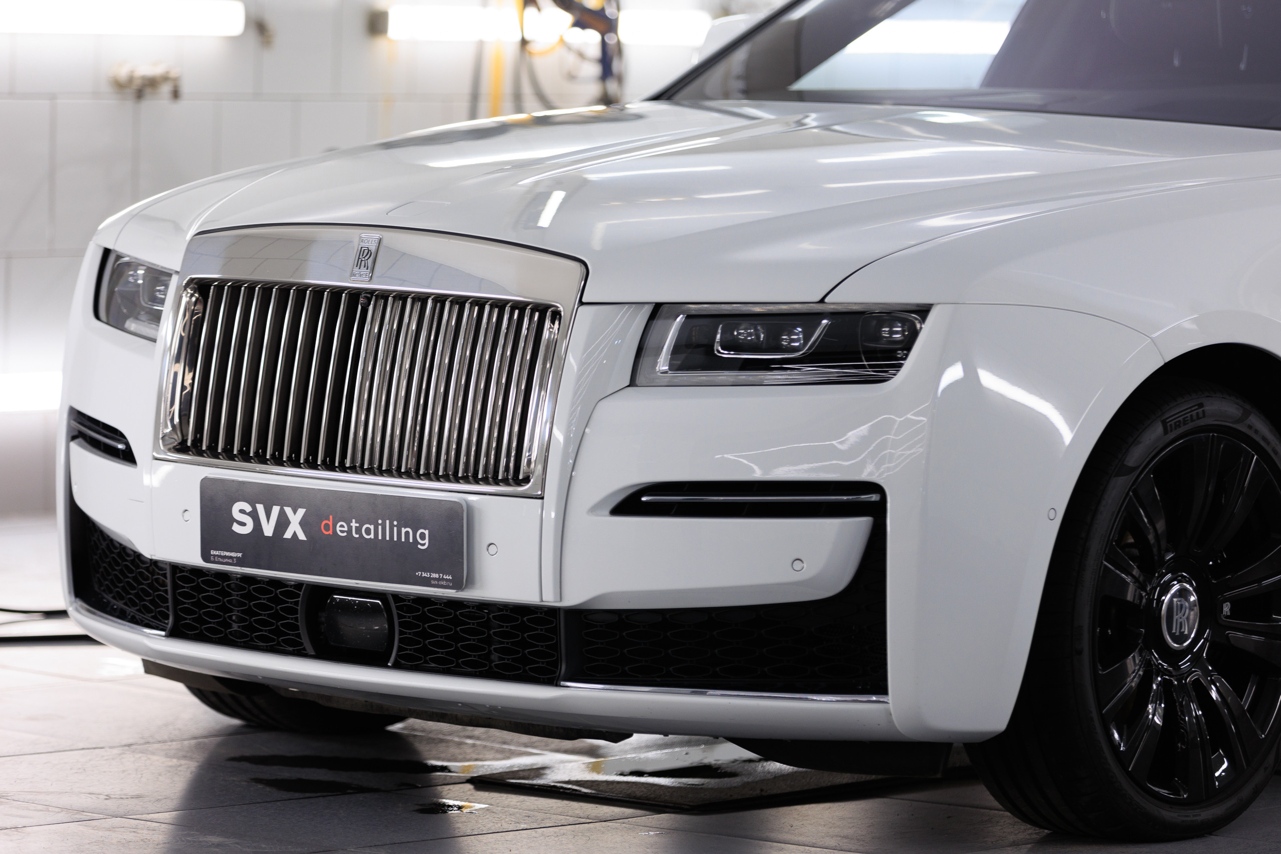 Фотограф для съемки конференции Auto.ru в Детейлинг центре SVX detailing. Контент для бизнеса в Екатеринбурге Полдень Медиа