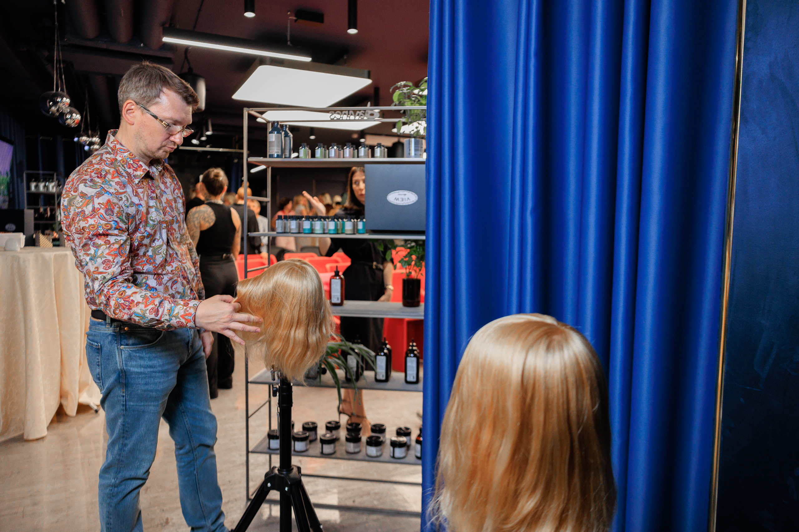 Фотограф на клиентское мероприятие. Контент для бизнеса в Екатеринбурге Полдень Медиа