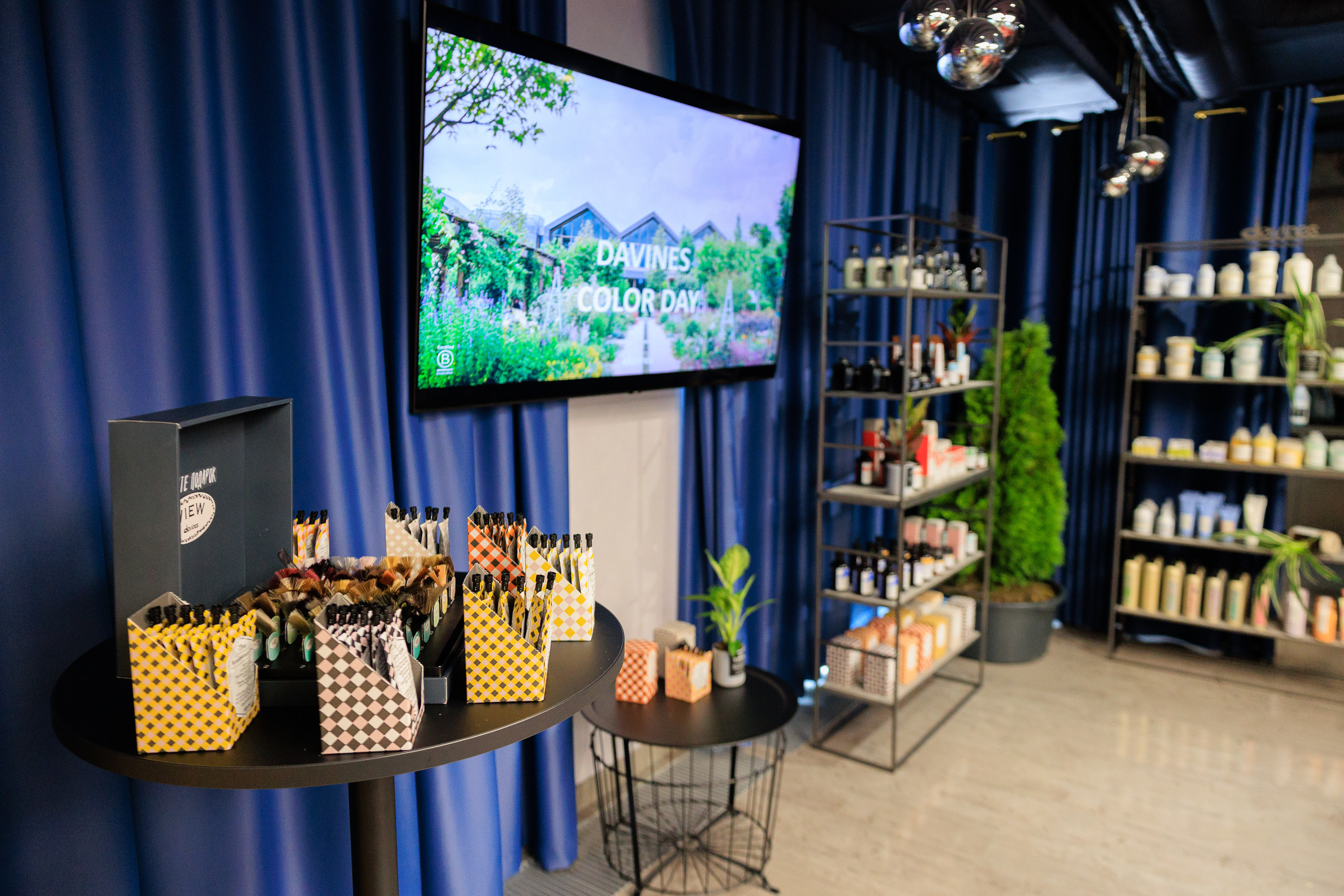 Фотограф на клиентское мероприятие. Контент для бизнеса в Екатеринбурге Полдень Медиа