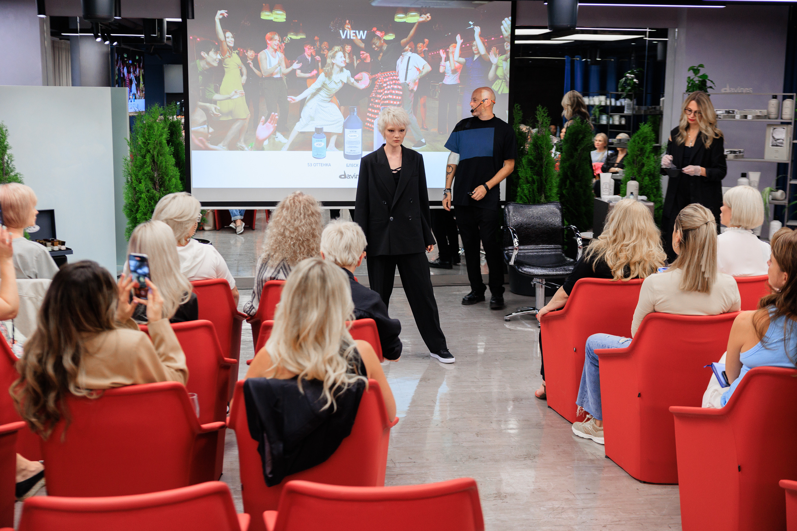 Фотограф на клиентское мероприятие. Контент для бизнеса в Екатеринбурге Полдень Медиа