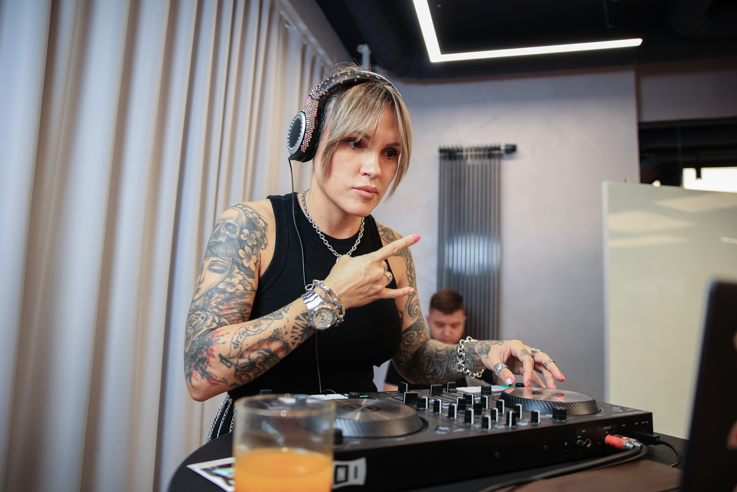 Фотограф на клиентское мероприятие. Контент для бизнеса в Екатеринбурге Полдень Медиа