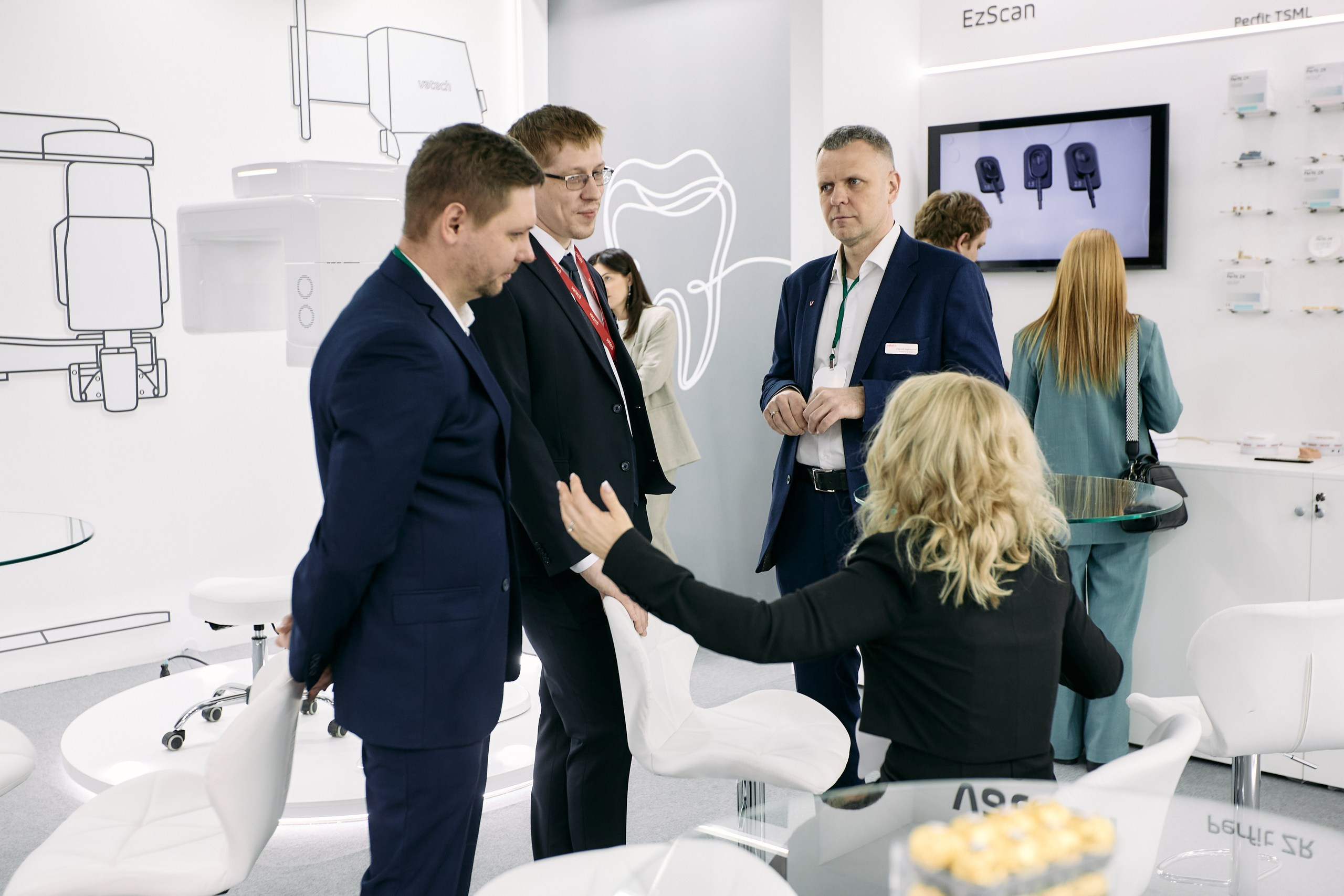 Дентал Салон 2026: Vatech. Свадебный и репортажный фотограф Дмитрий Кононенко