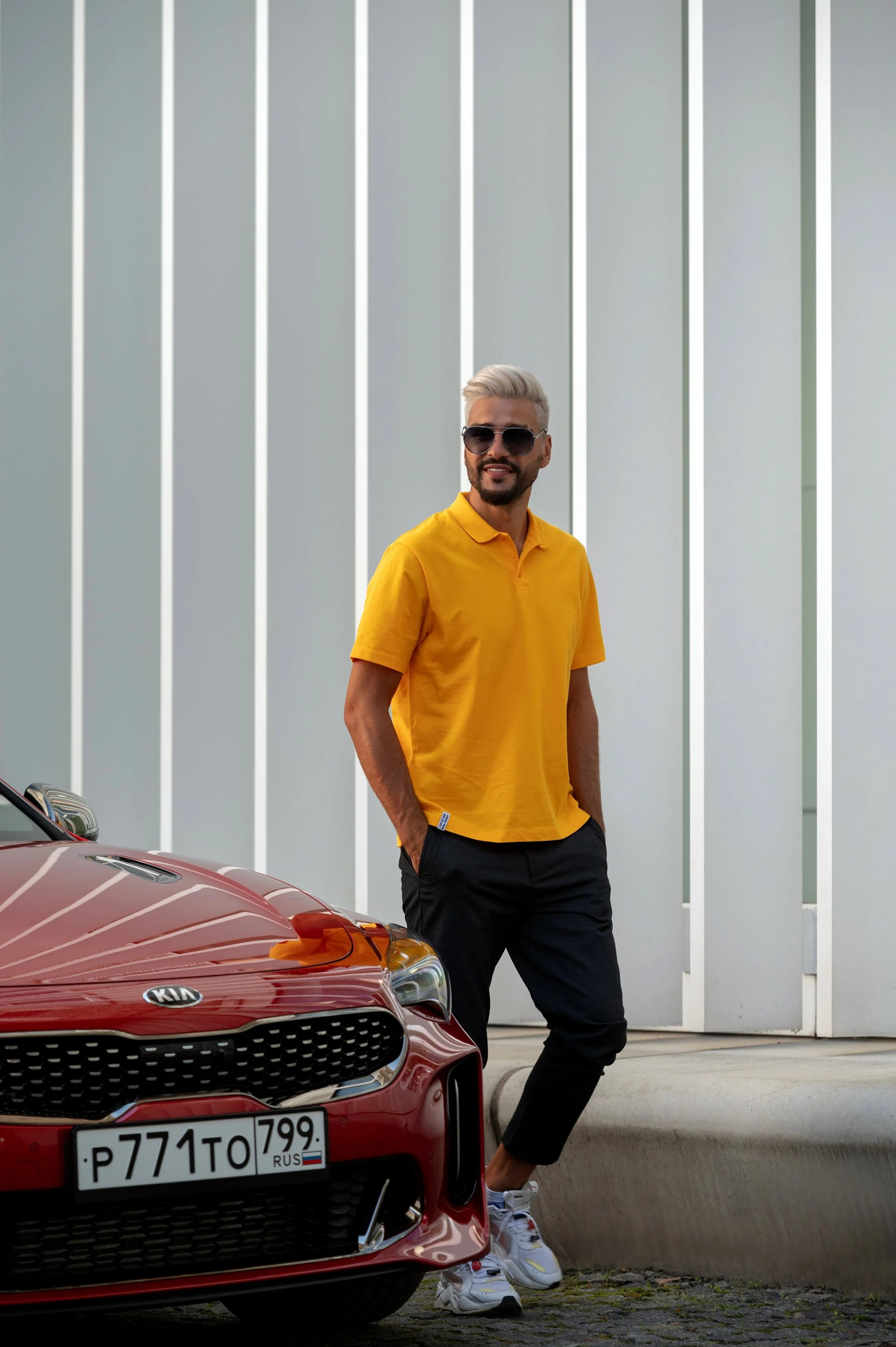 KIA Ambassador. Фотограф Владимир Черняховский