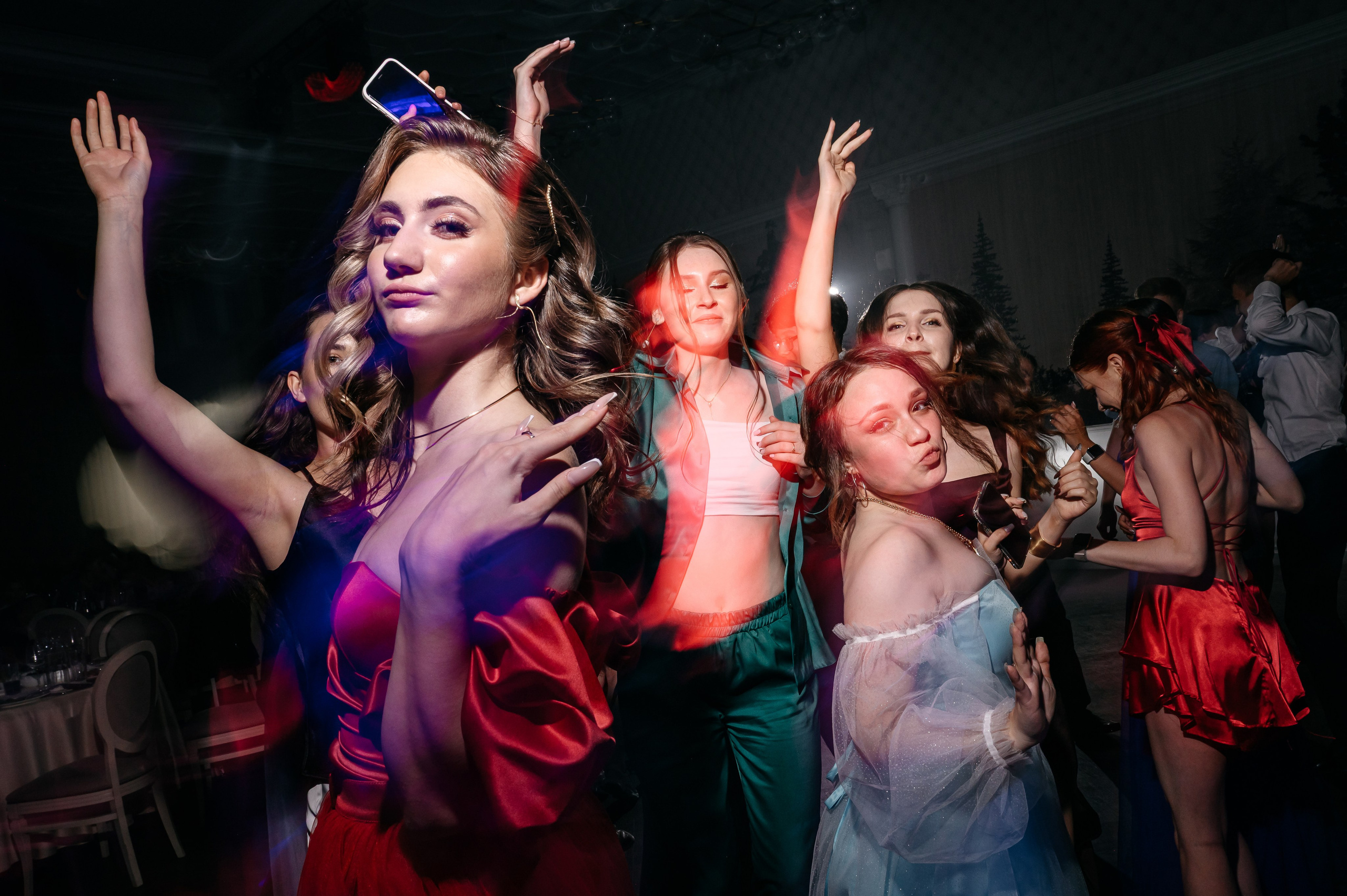 Выпускной. Школа № 54. Кедр Холл. Фотограф Владивосток. Игорь Кирсанов