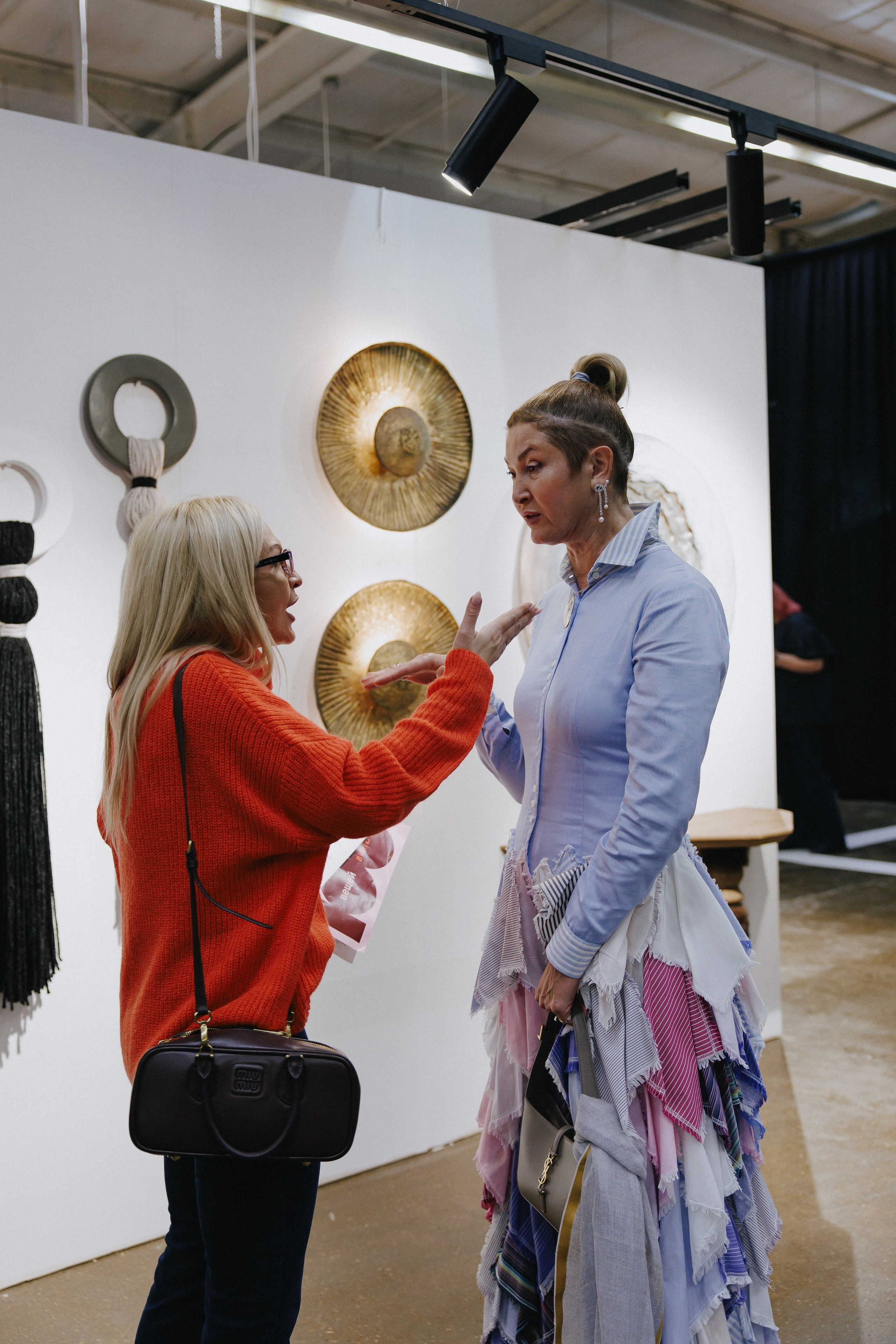 Выставка СТО ВЕЩЕЙ В ИНТЕРЬЕРЕ. Фотограф Иркутск Антипин Сергей